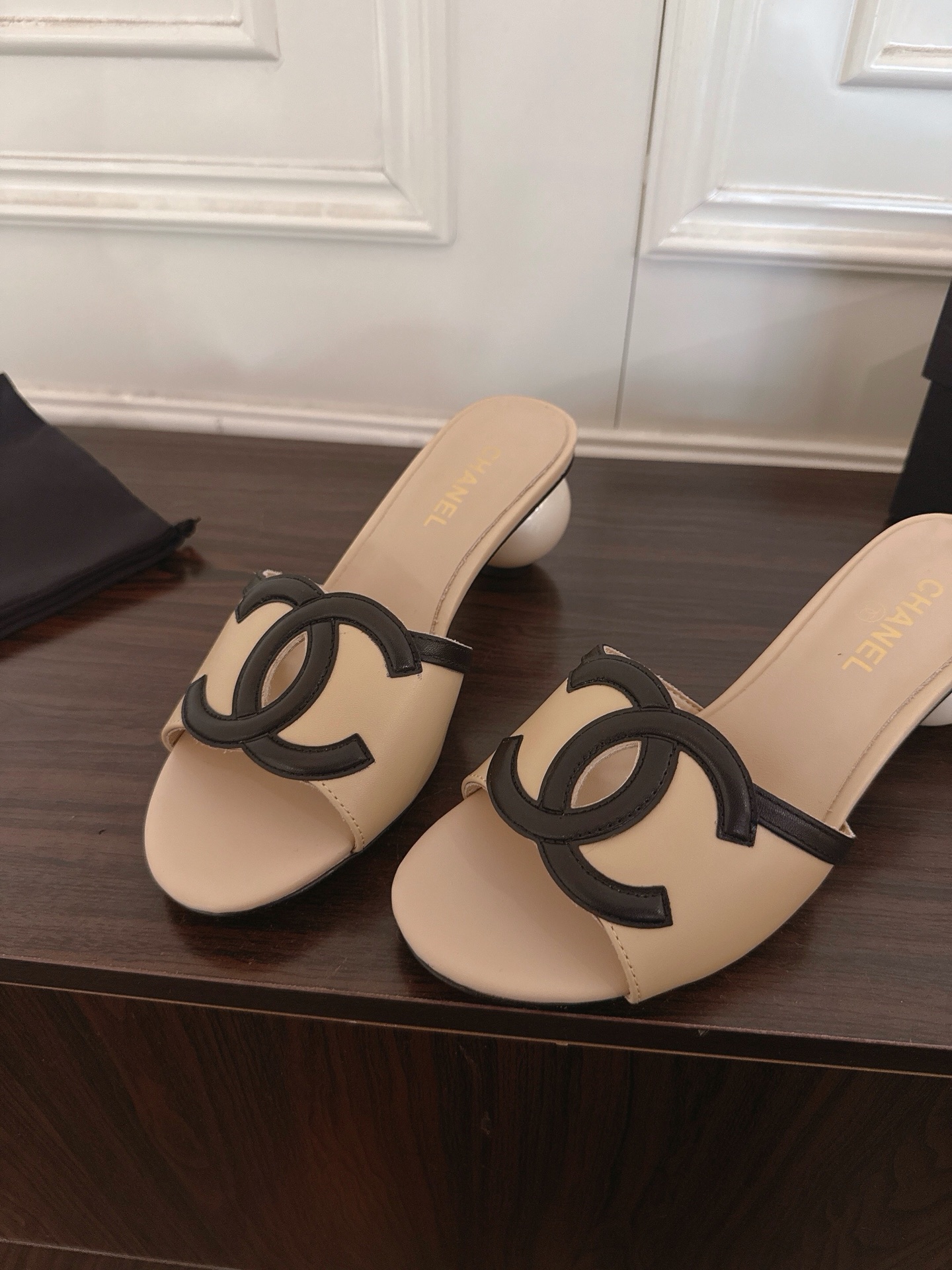Chanel Slides