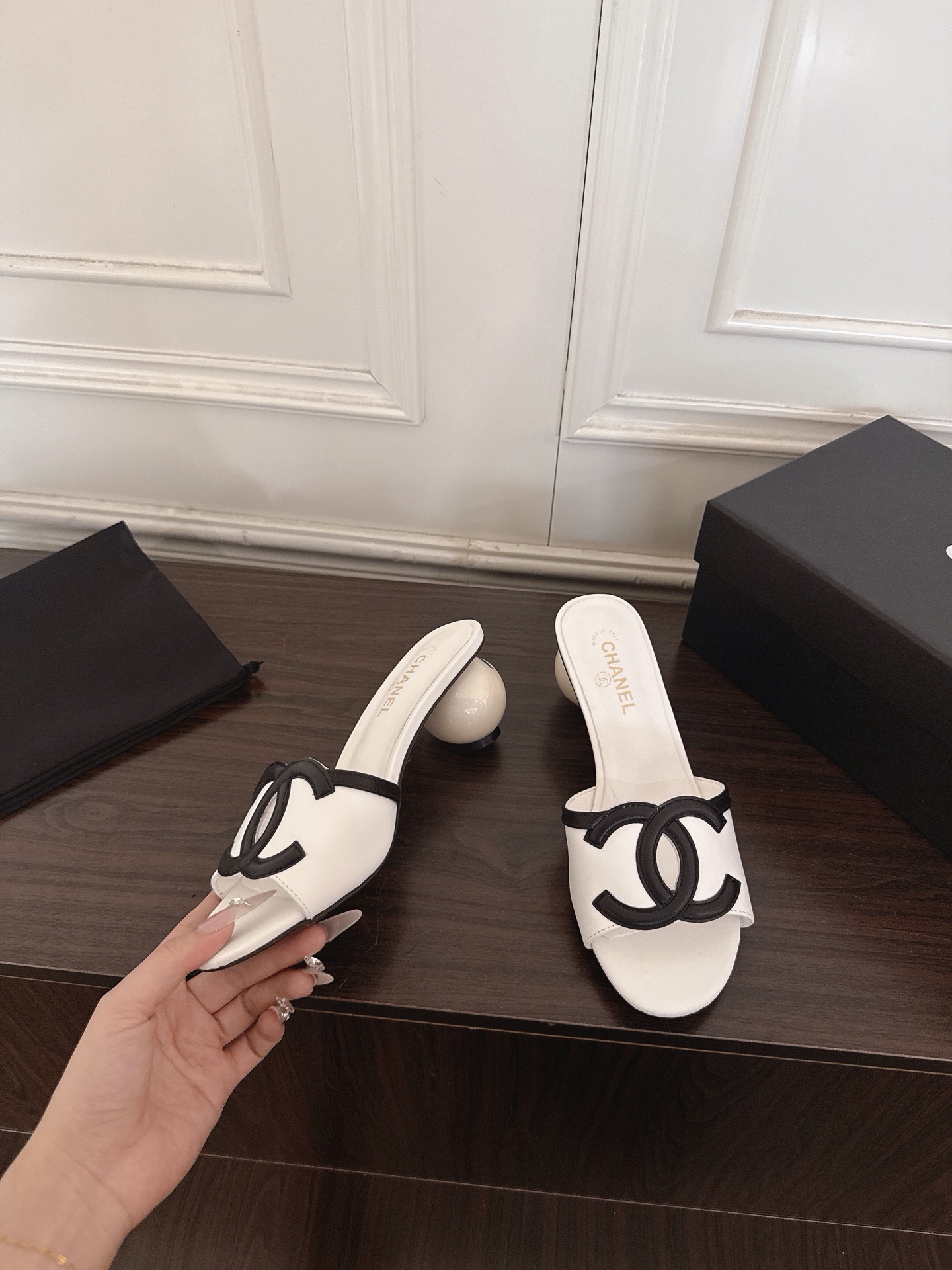 Chanel Slides