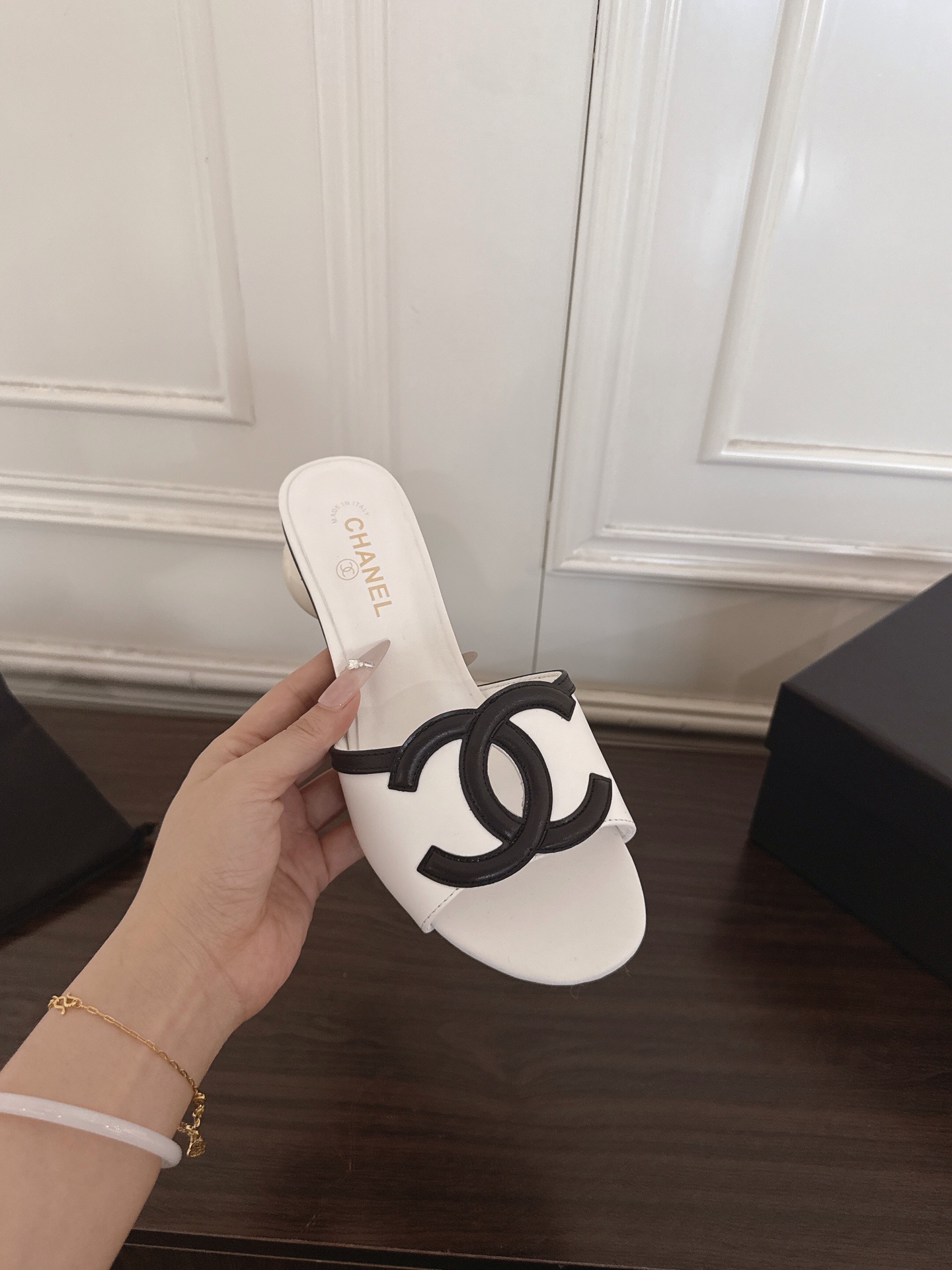 Chanel Slides