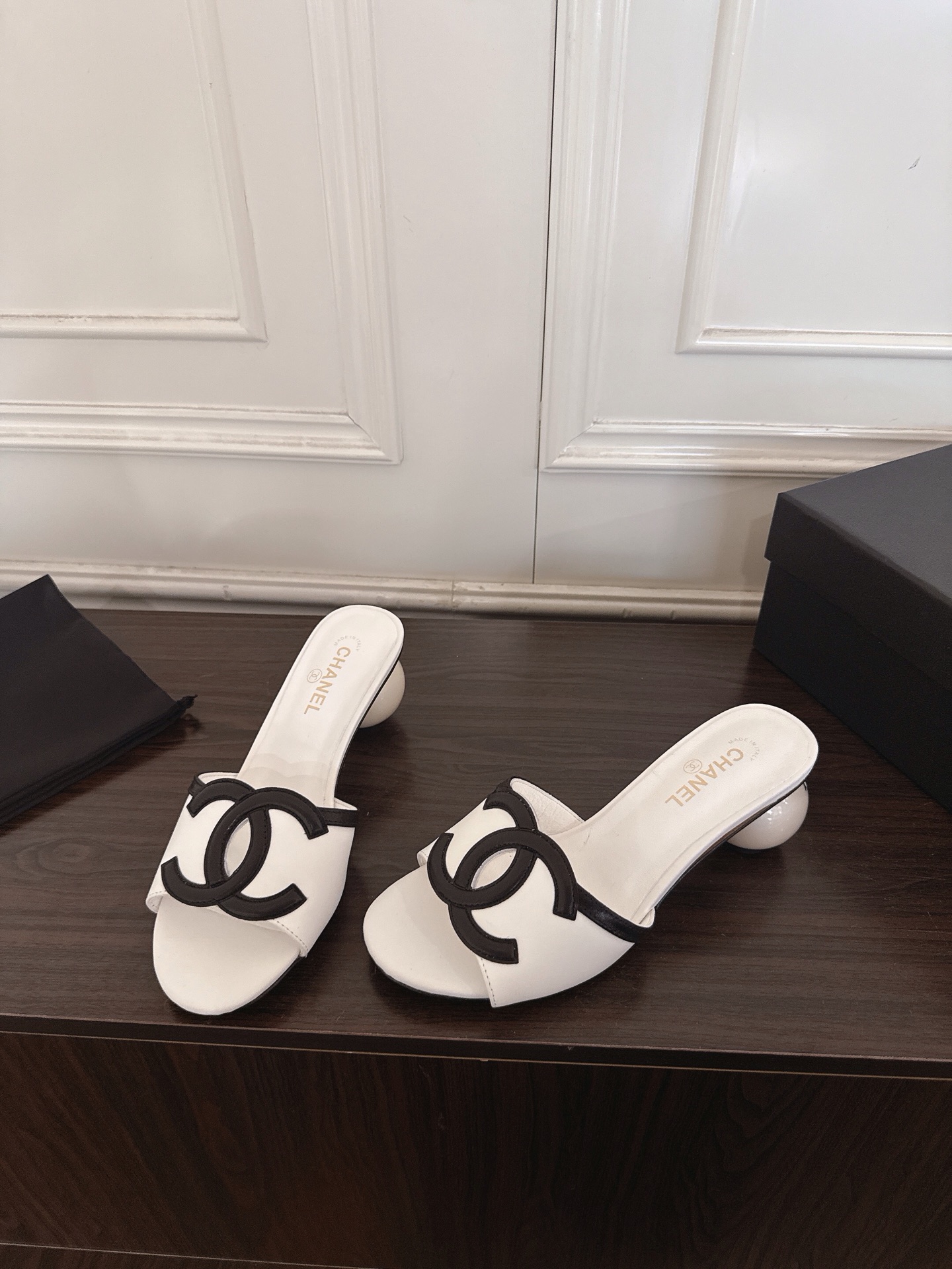 Chanel Slides