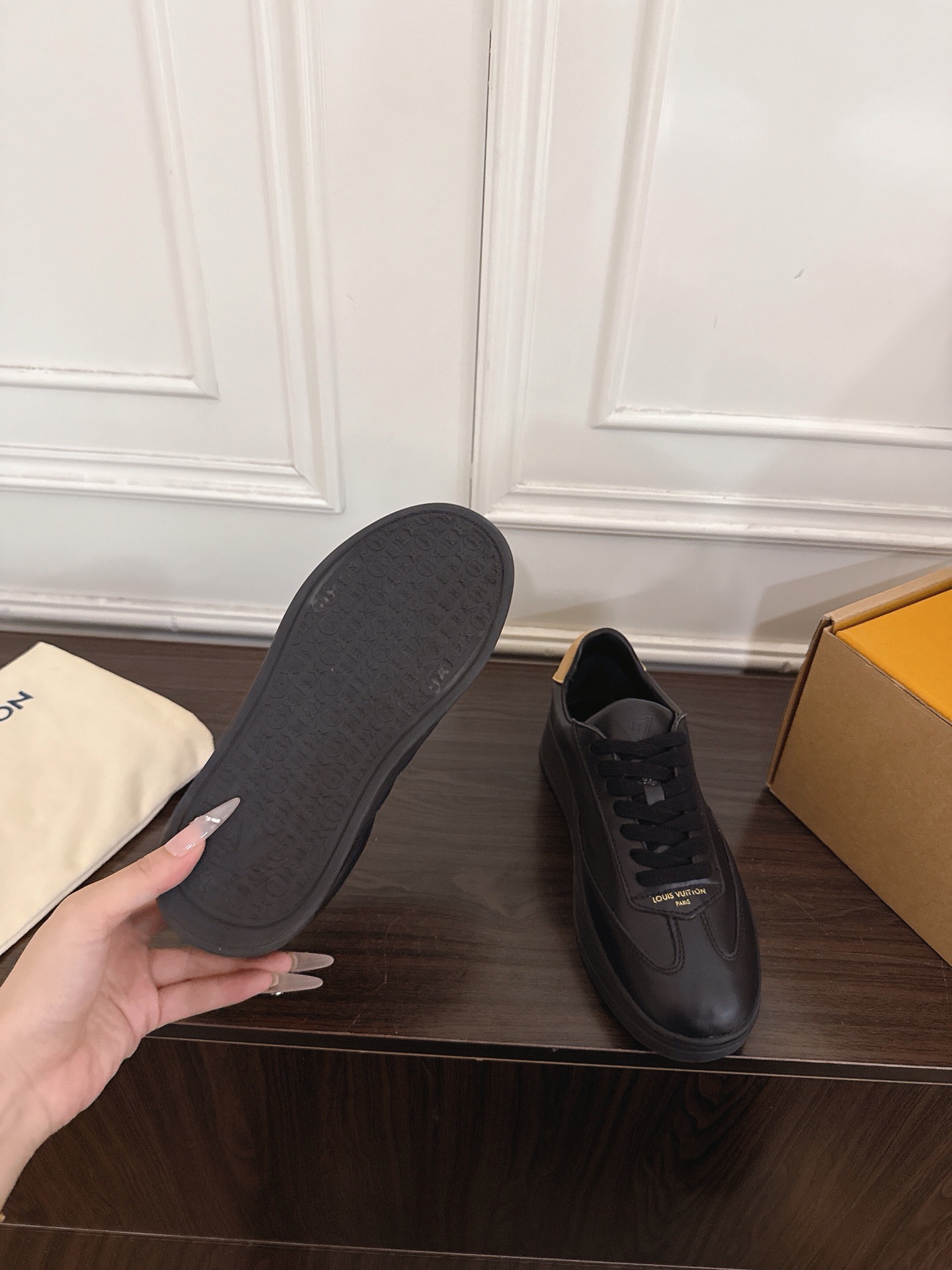Louis Vuitton Sneakers