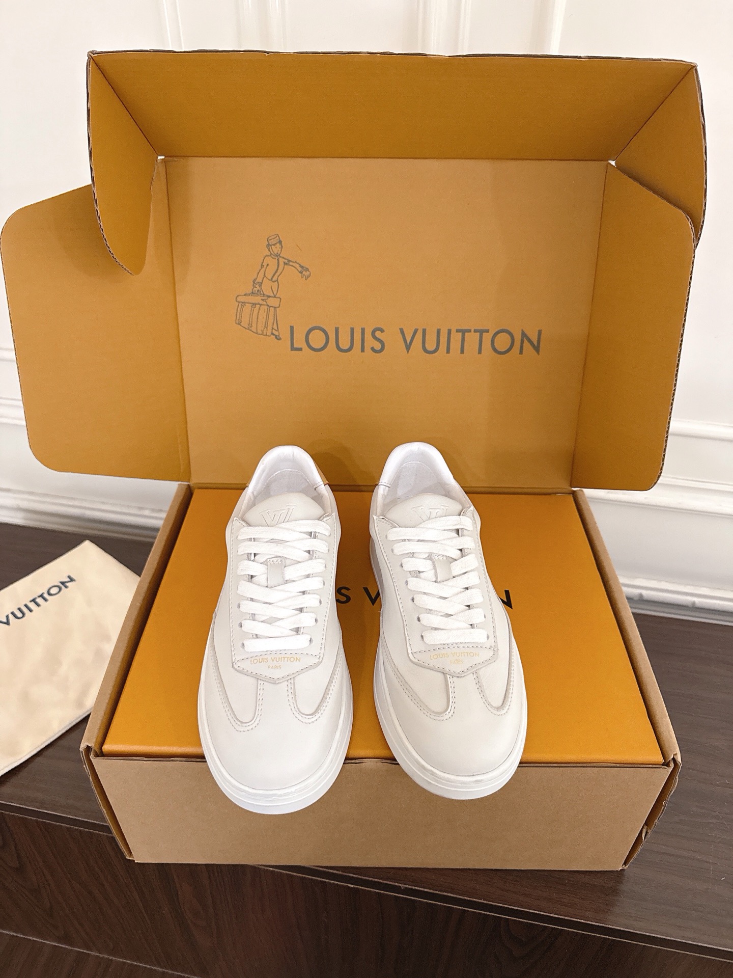 Louis Vuitton Sneakers