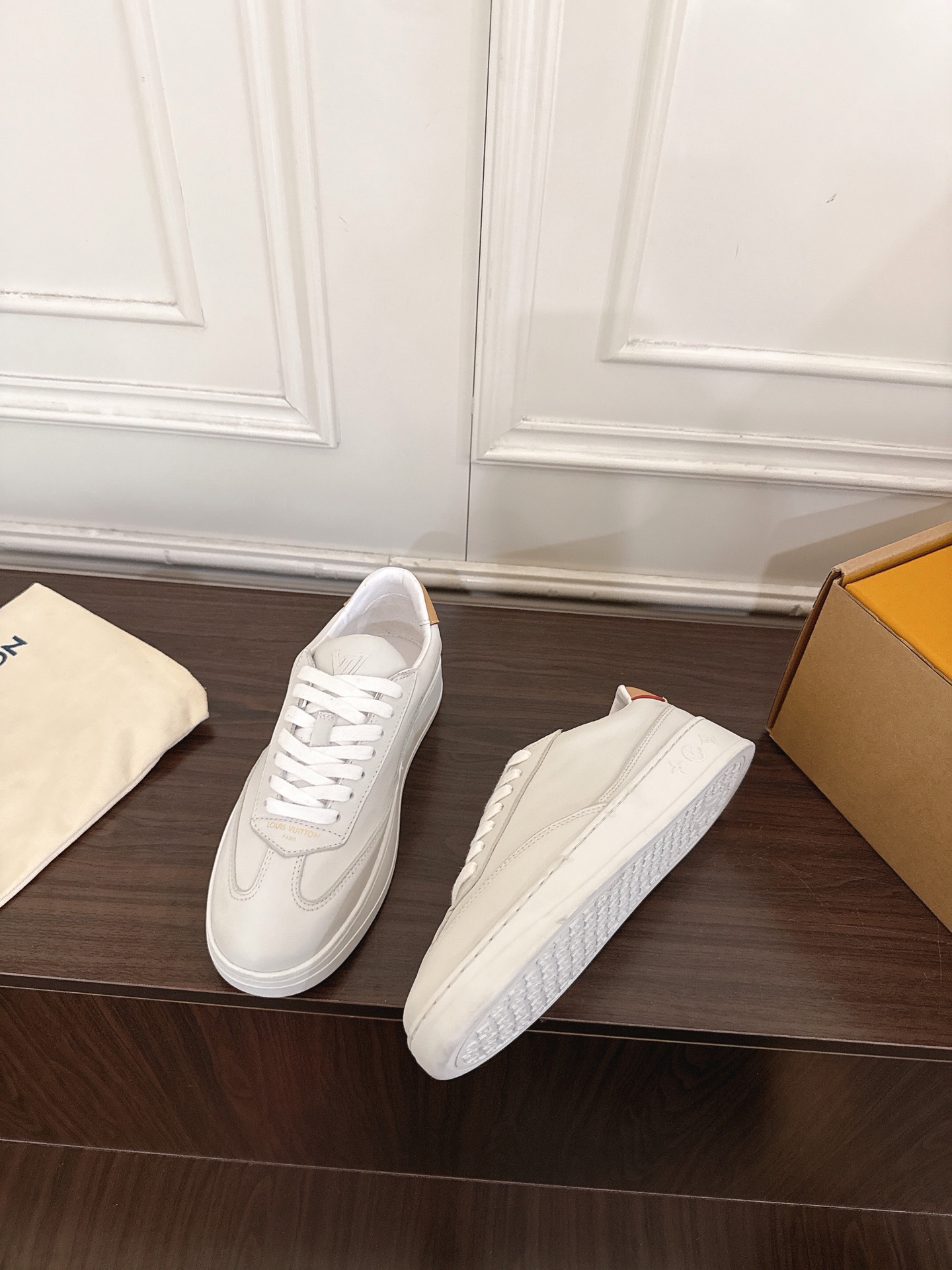 Louis Vuitton Sneakers