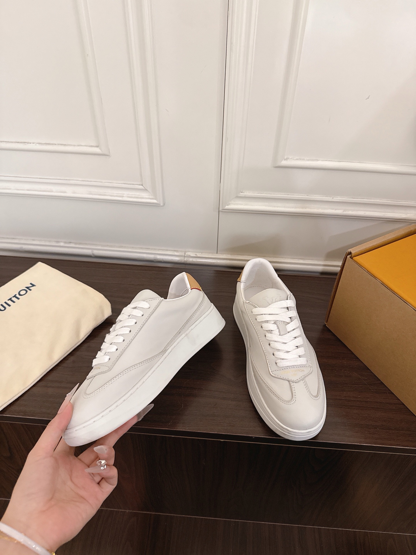 Louis Vuitton Sneakers