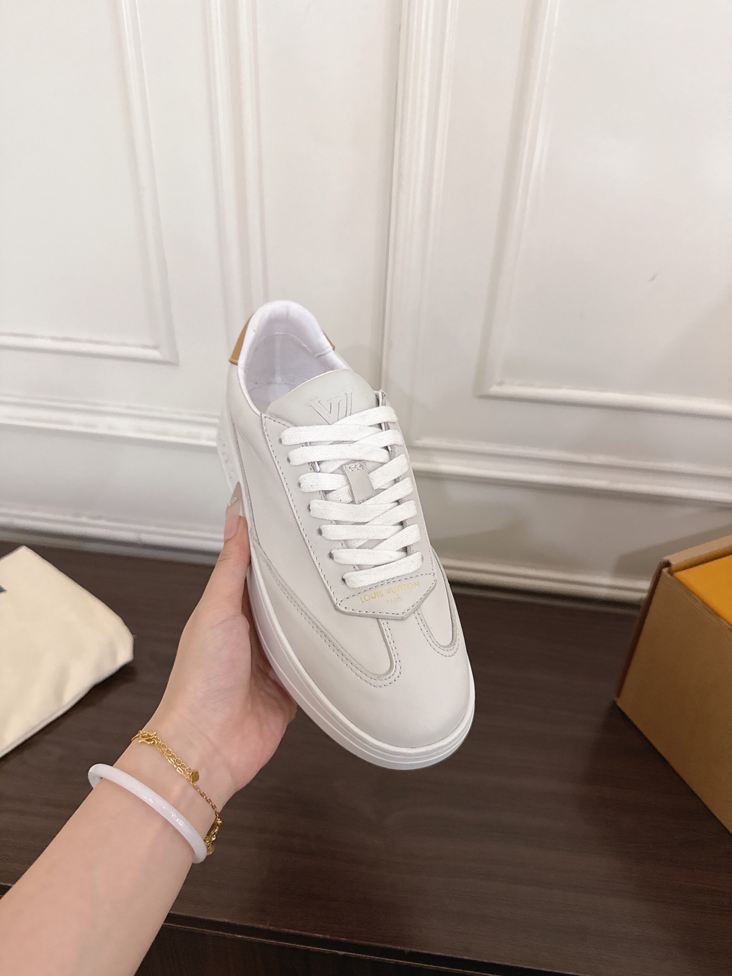 Louis Vuitton Sneakers