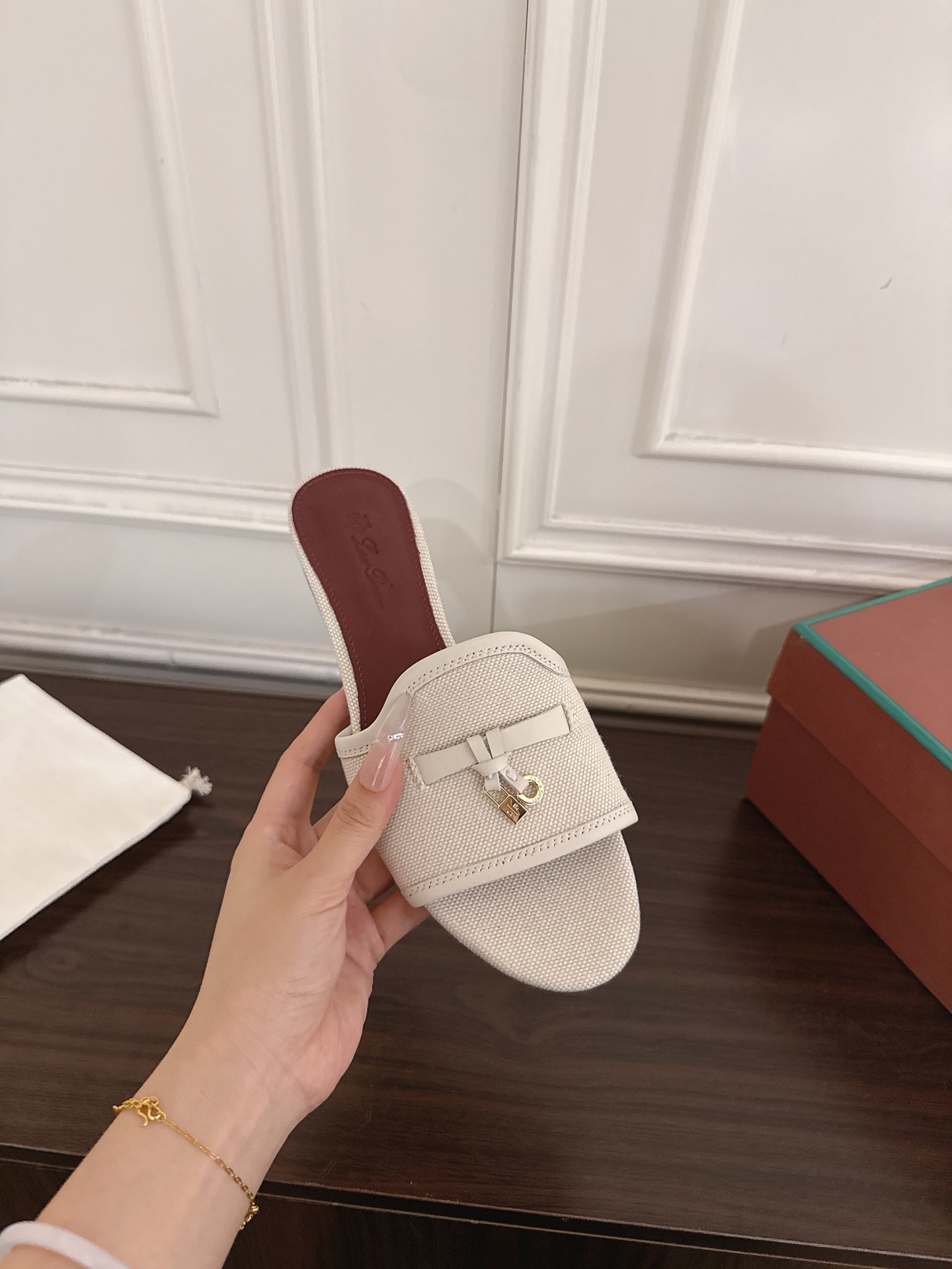 Loro Piana Slides