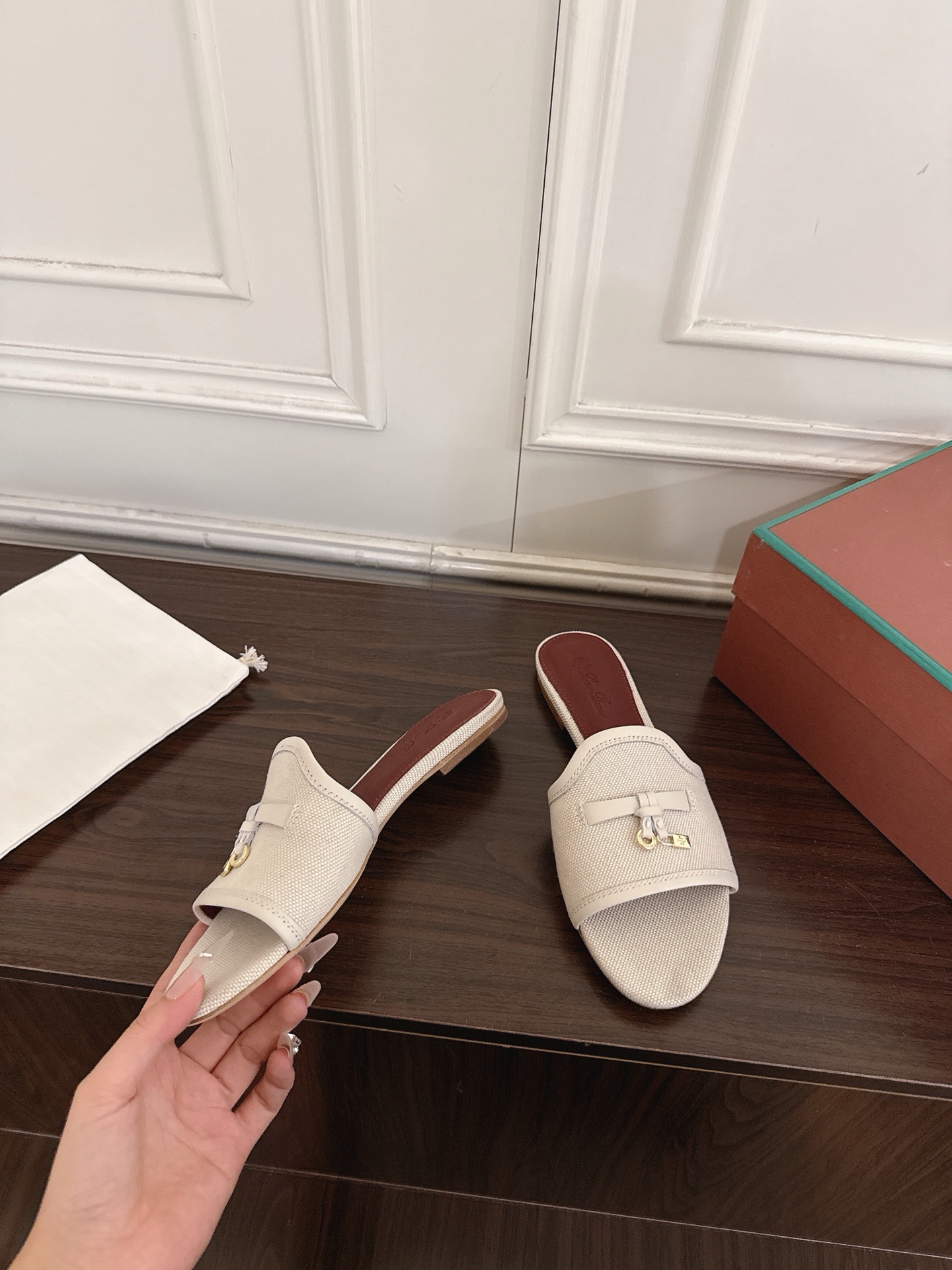 Loro Piana Slides