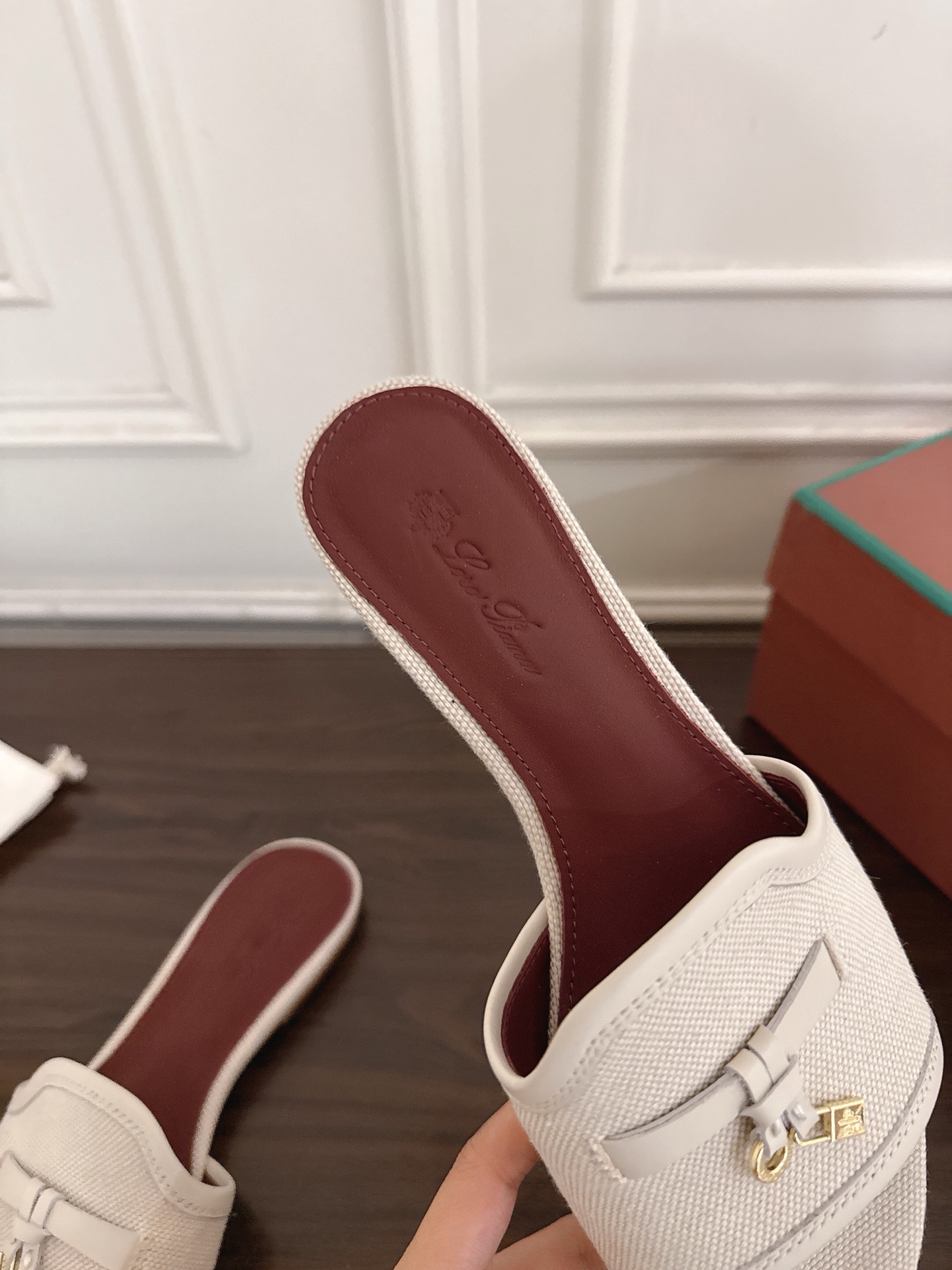 Loro Piana Slides