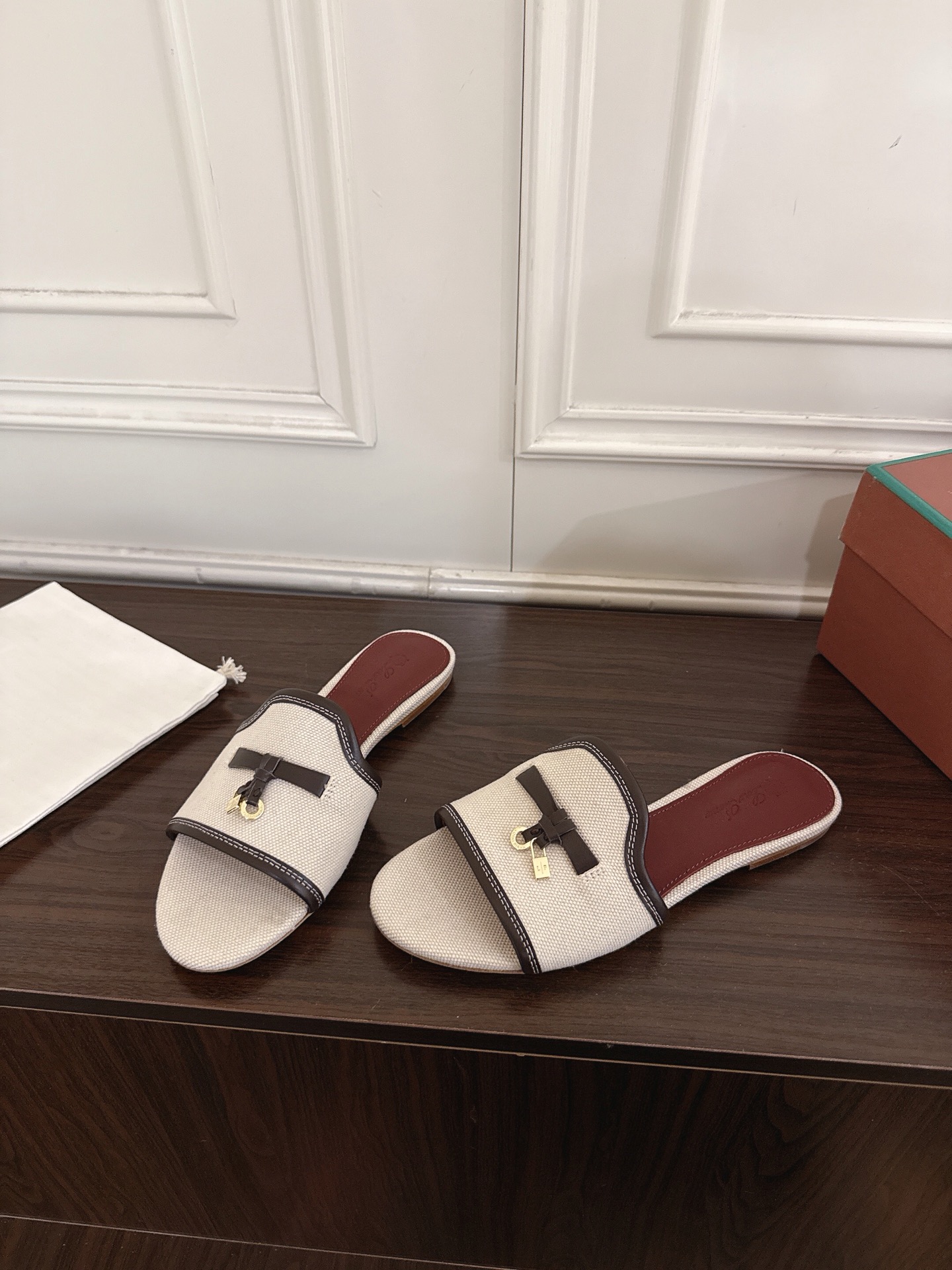 Loro Piana Slides