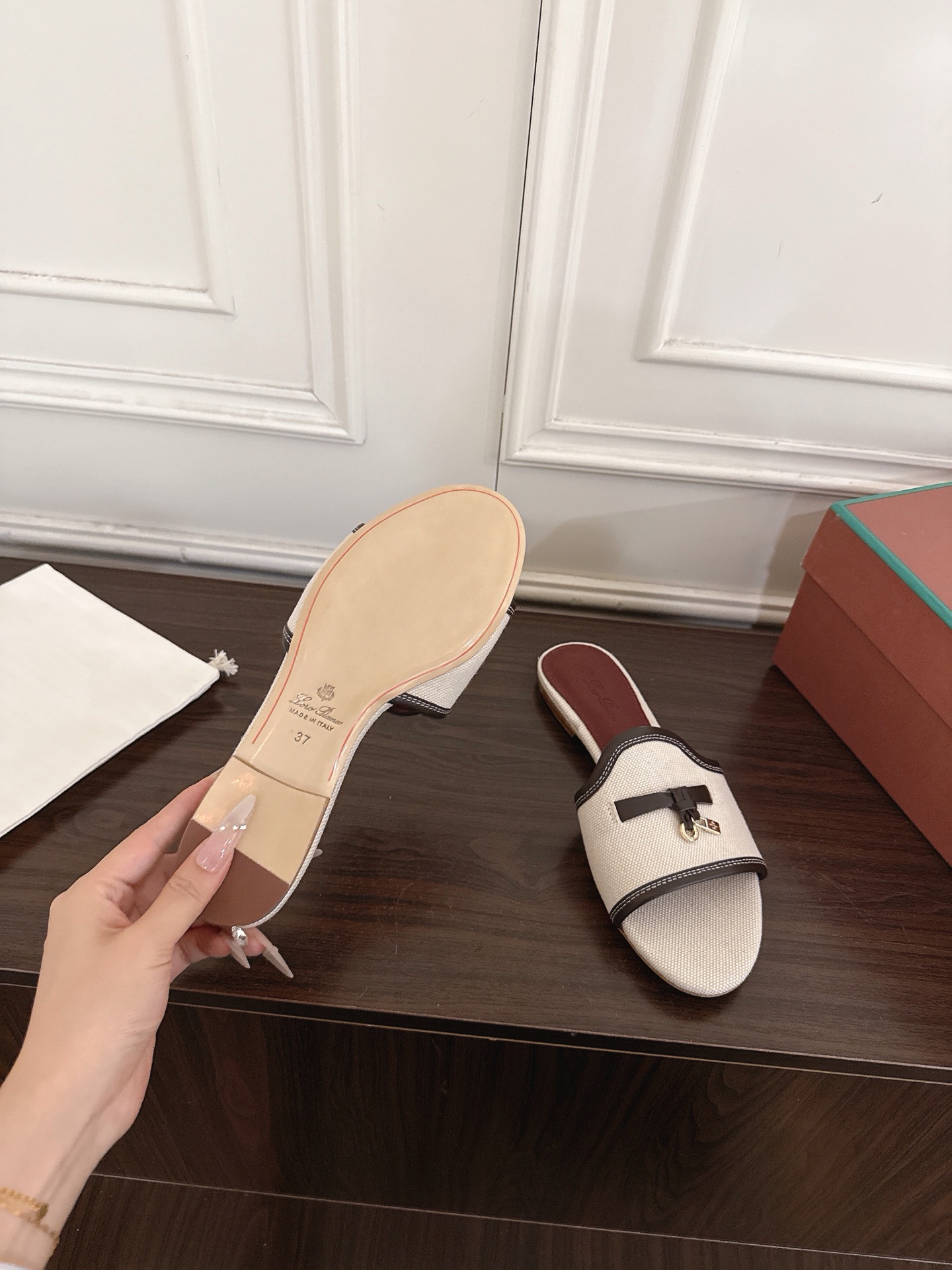 Loro Piana Slides