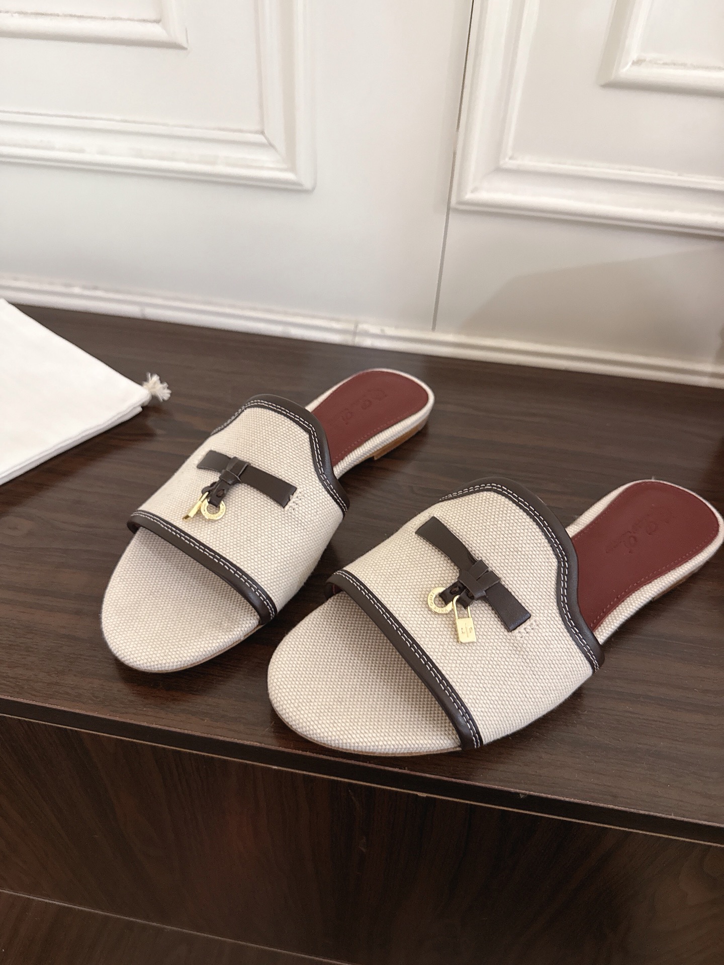 Loro Piana Slides