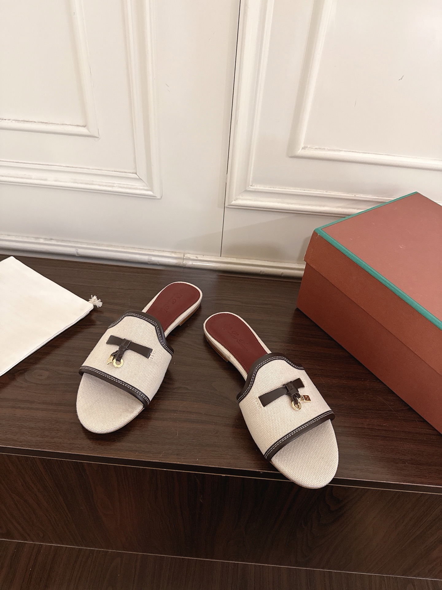 Loro Piana Slides