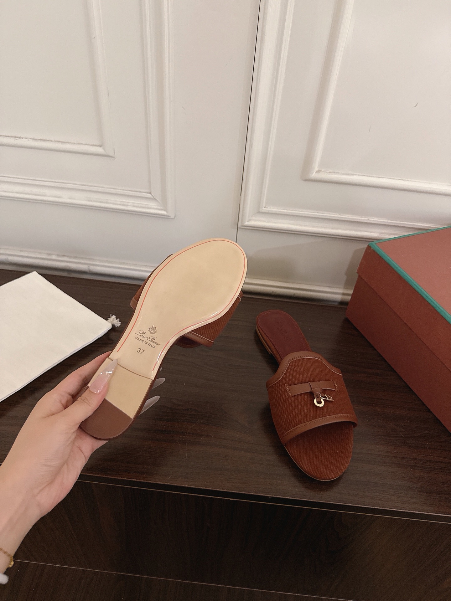 Loro Piana Slides