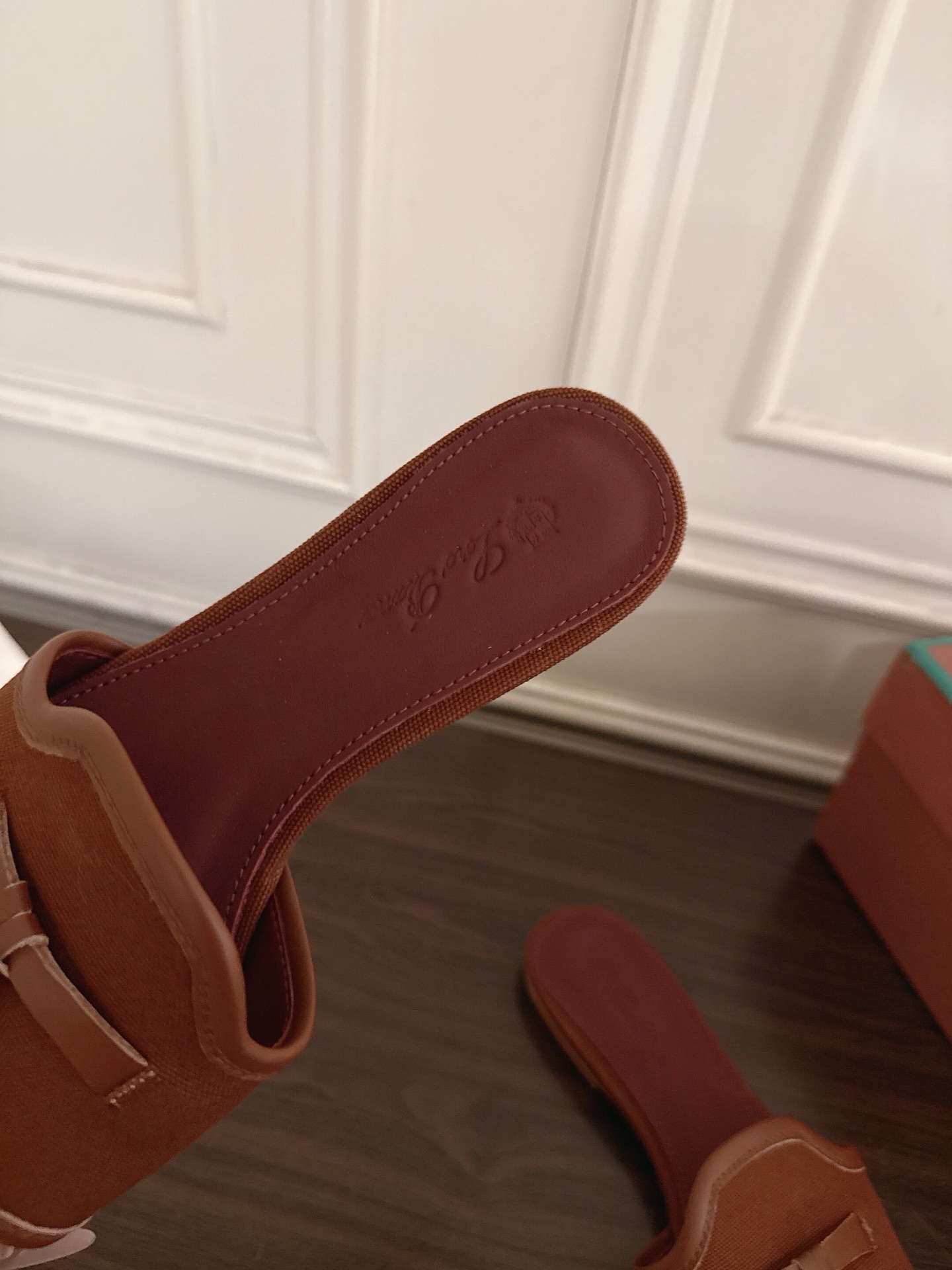 Loro Piana Slides