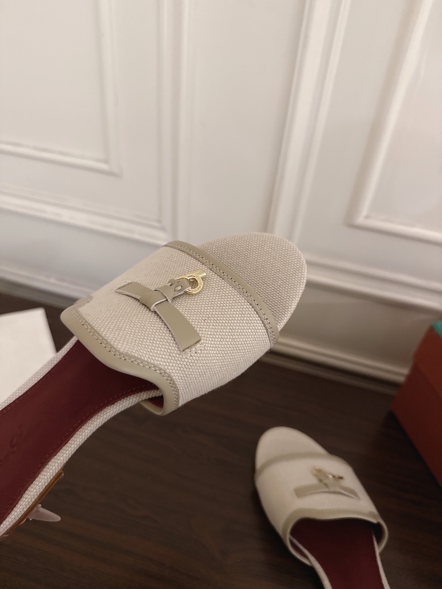 Loro Piana Slides