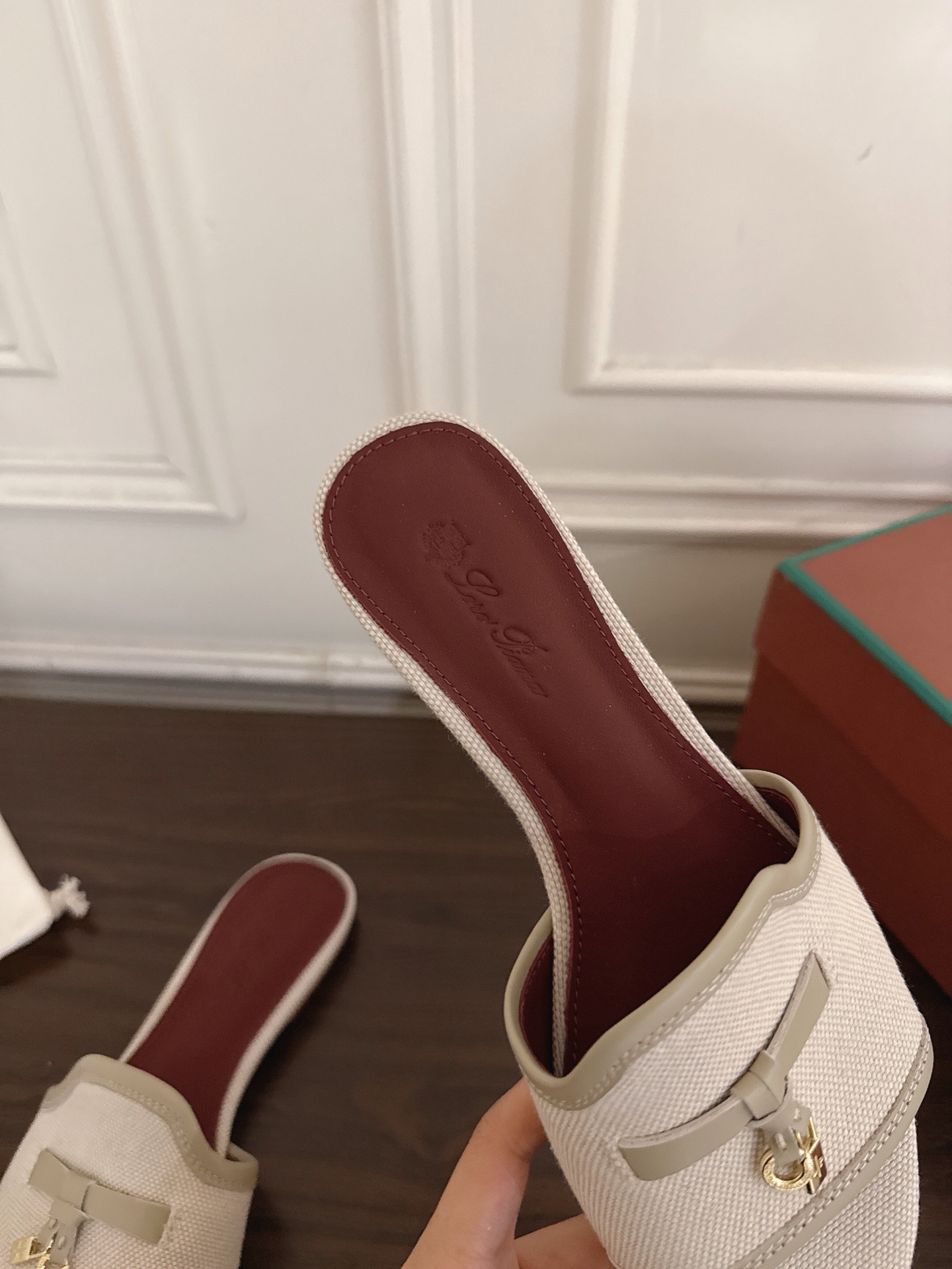 Loro Piana Slides
