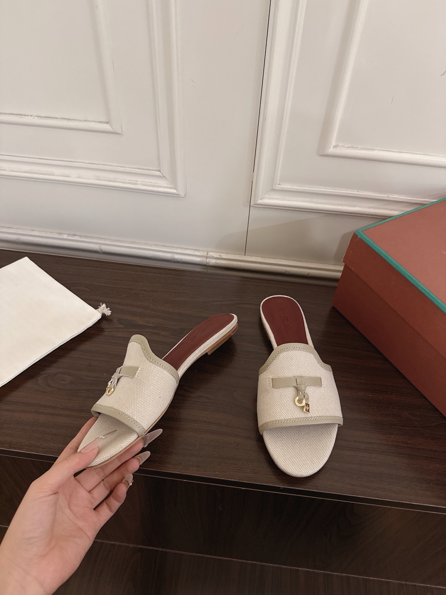 Loro Piana Slides
