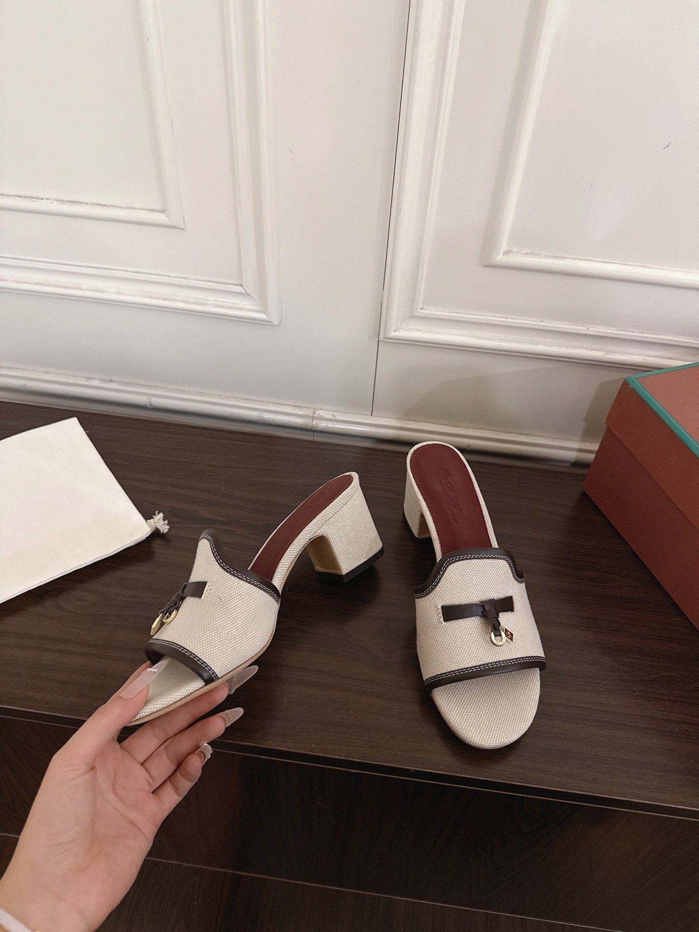 Loro Piana Slides