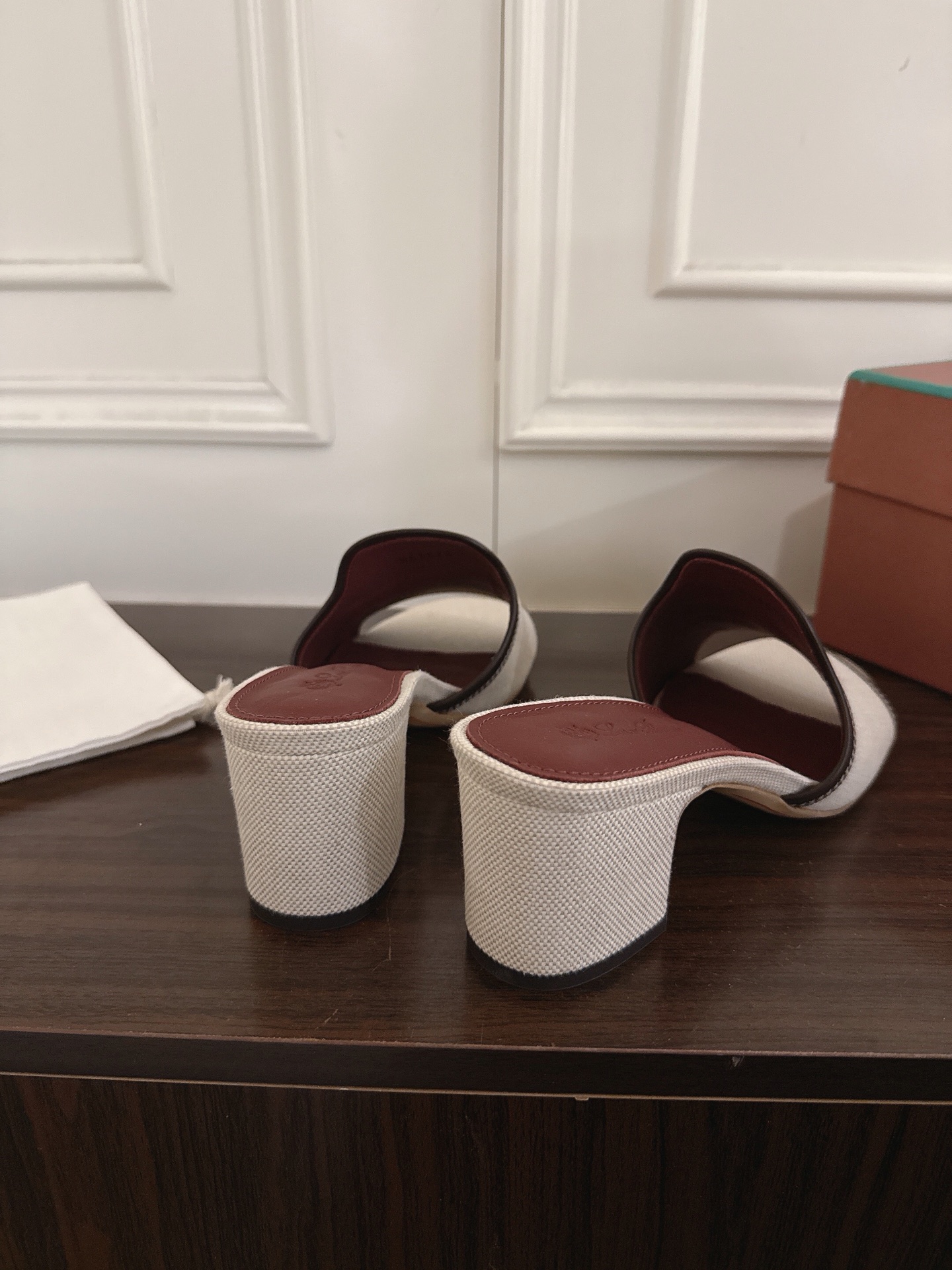 Loro Piana Slides