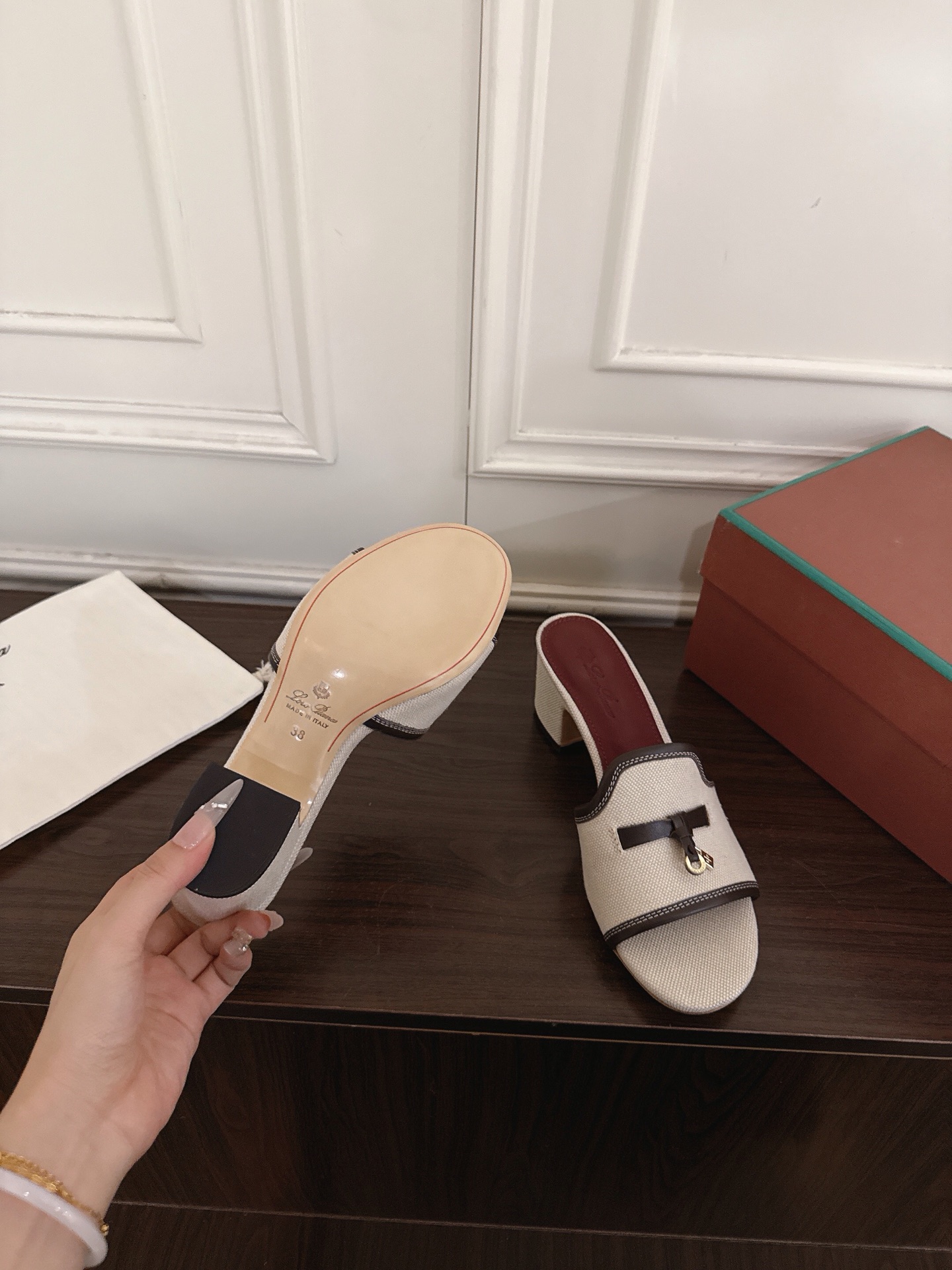 Loro Piana Slides