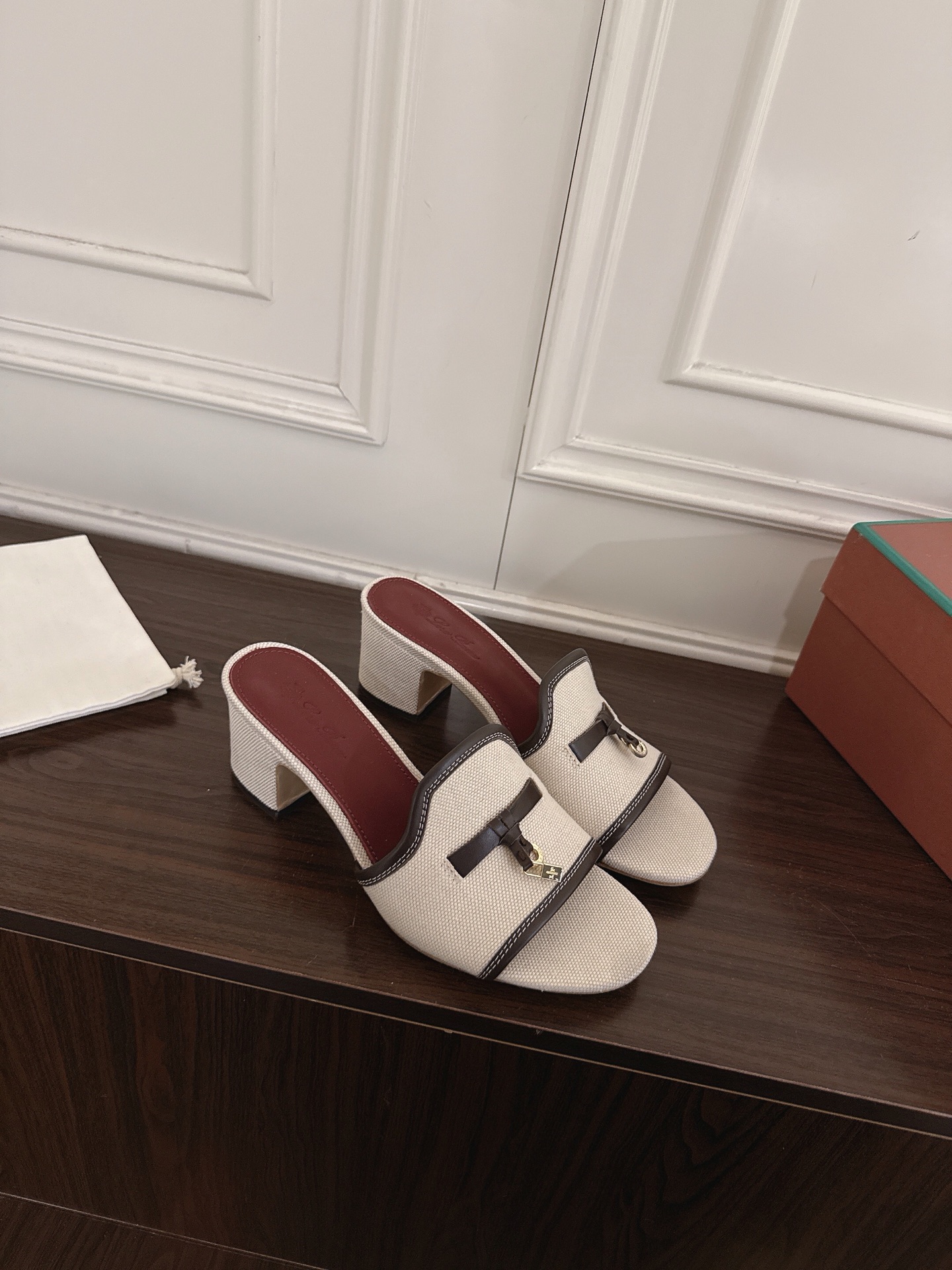 Loro Piana Slides