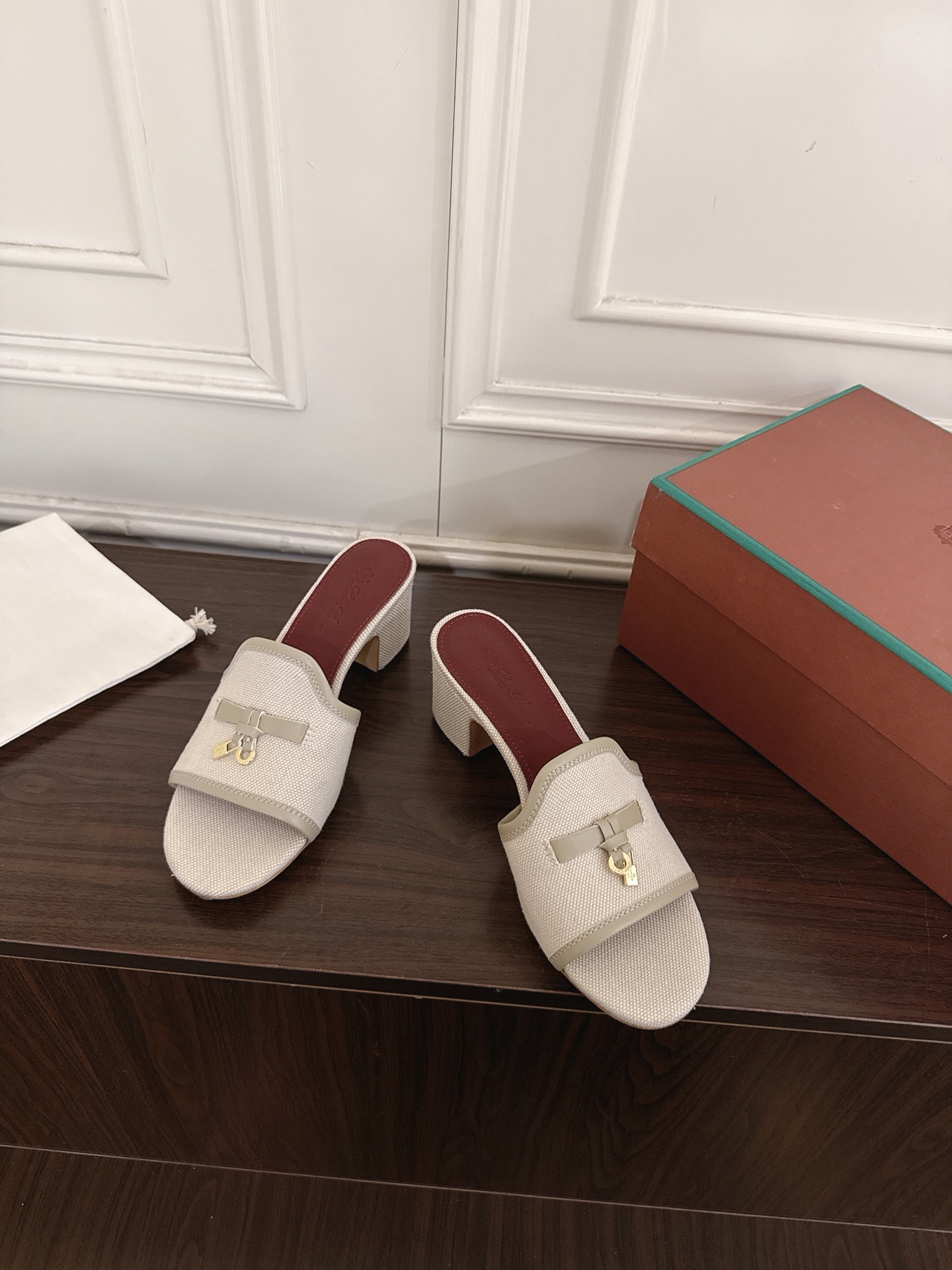 Loro Piana Slides