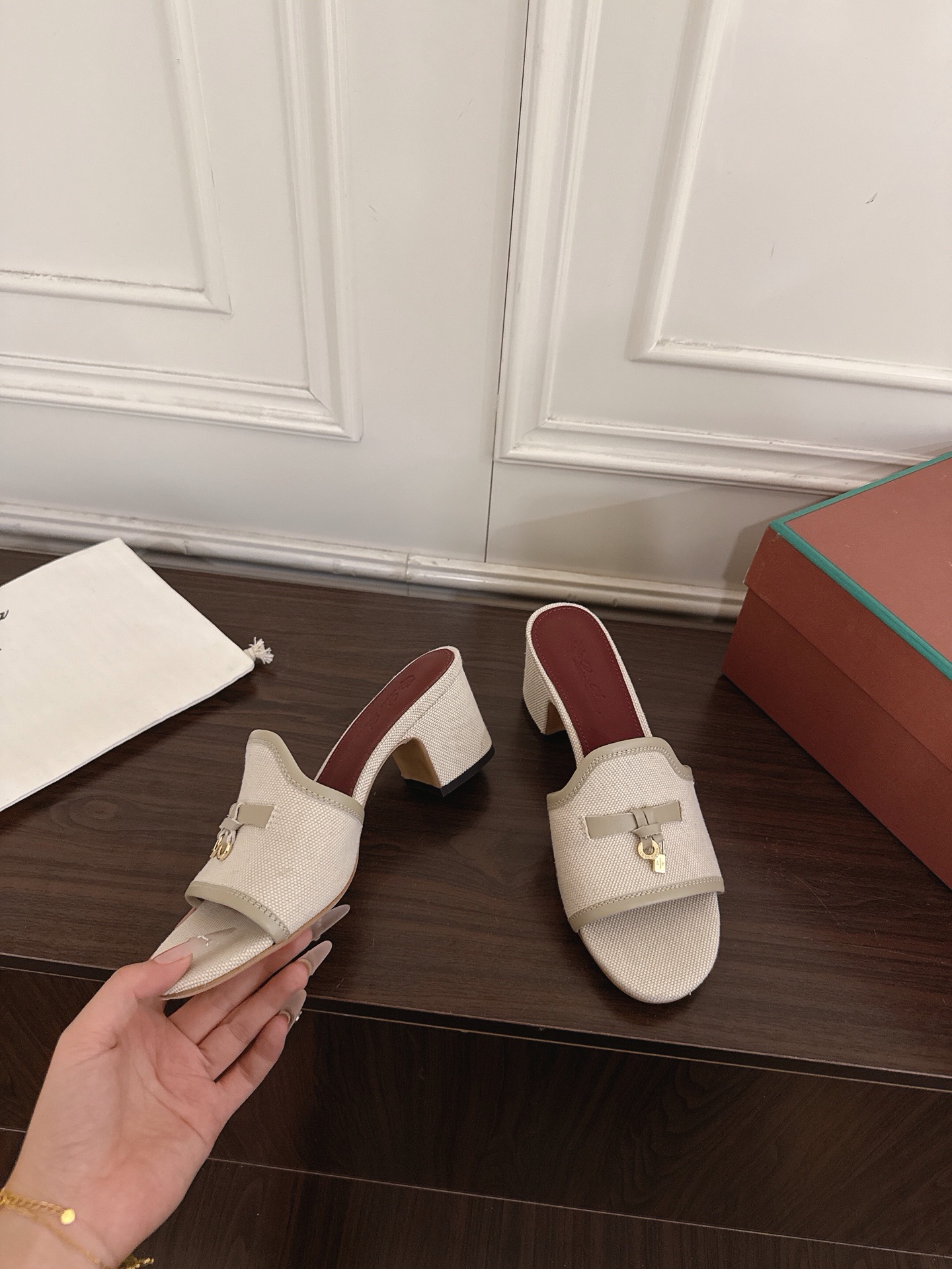 Loro Piana Slides