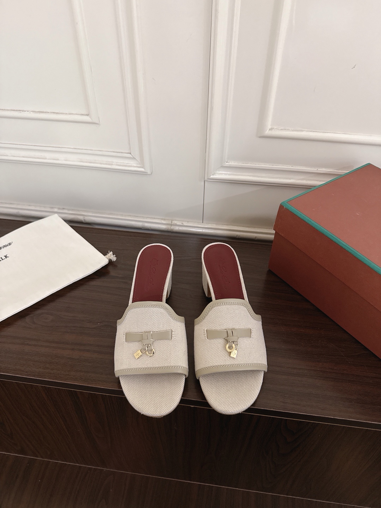 Loro Piana Slides