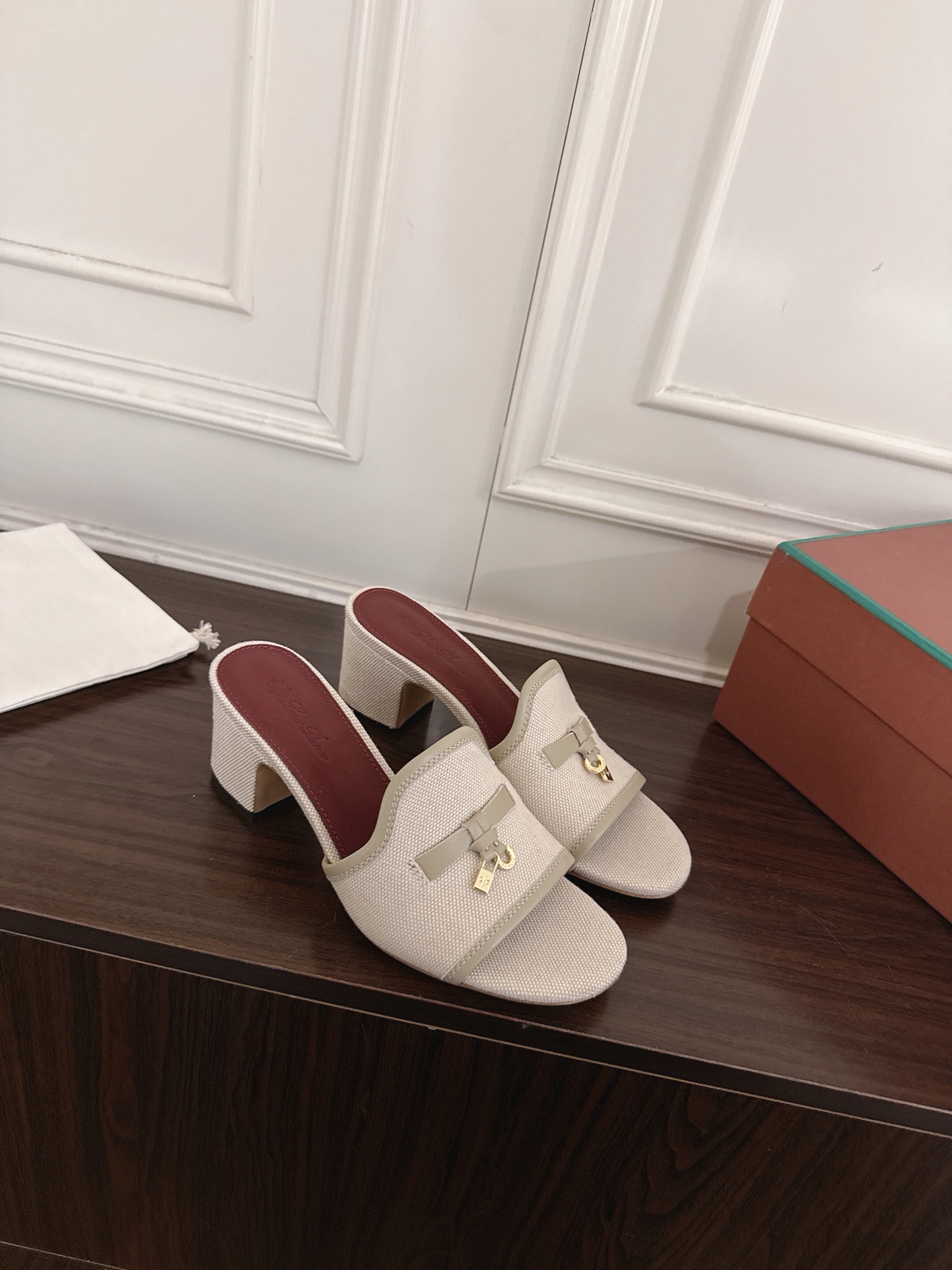 Loro Piana Slides