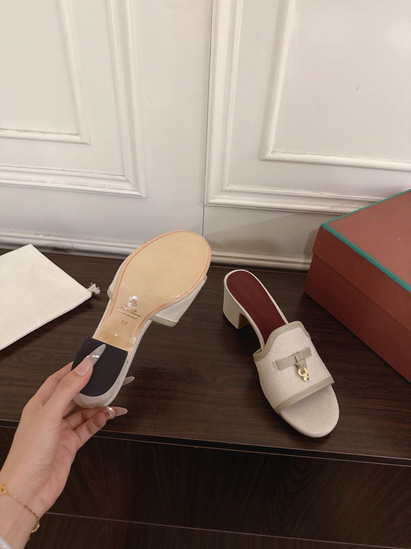 Loro Piana Slides