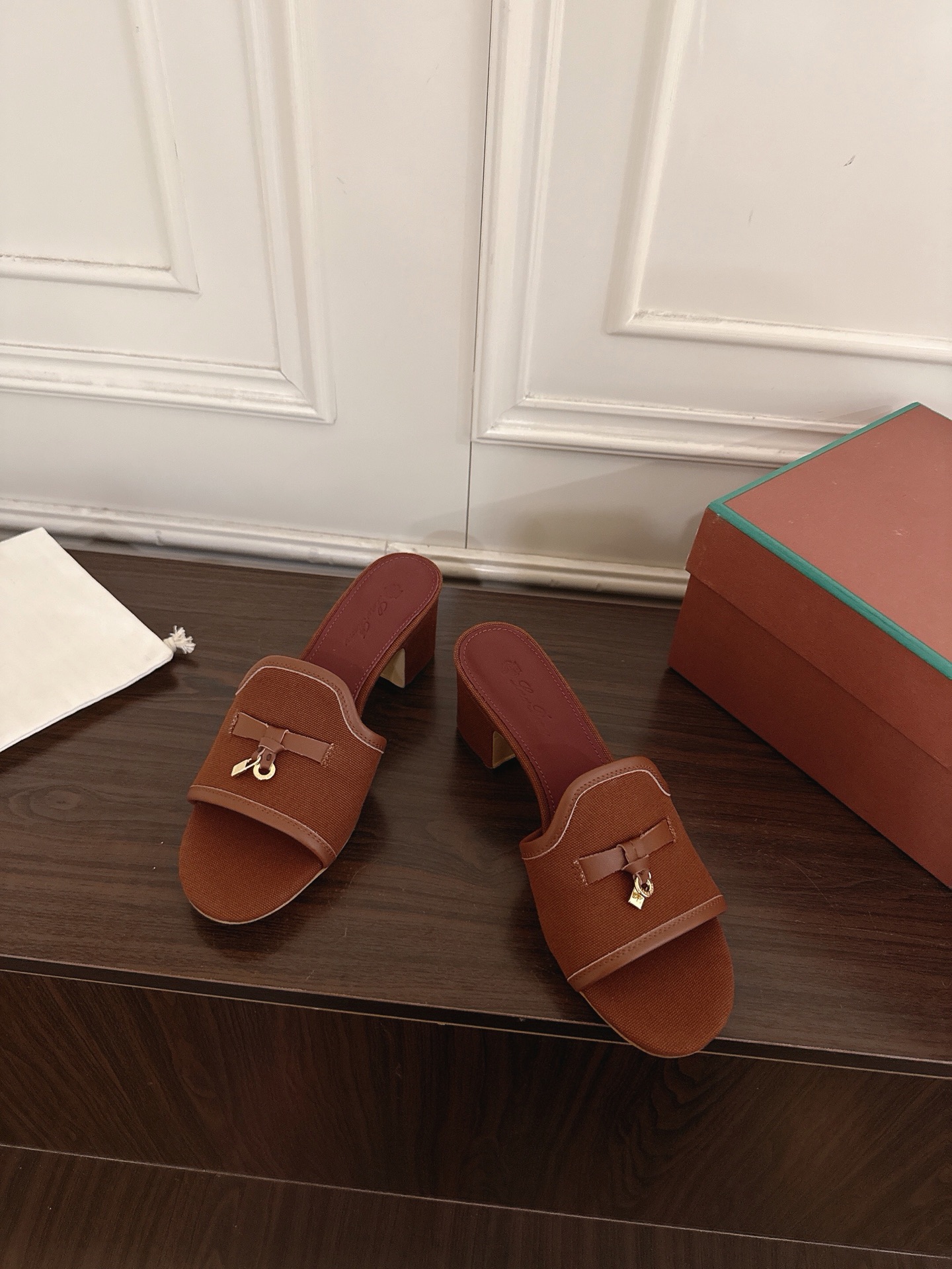 Loro Piana Slides