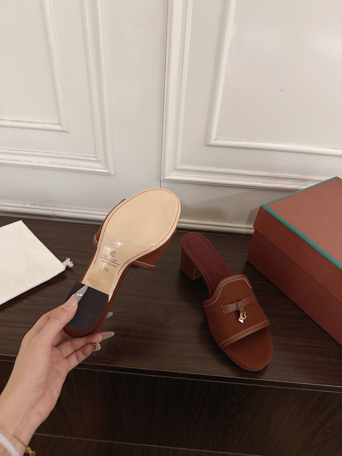 Loro Piana Slides