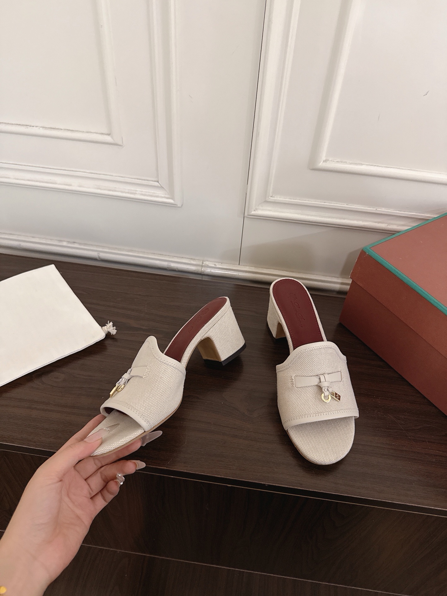 Loro Piana Slides