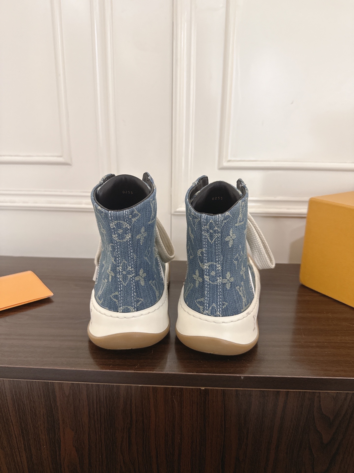 Louis Vuitton Sneakers