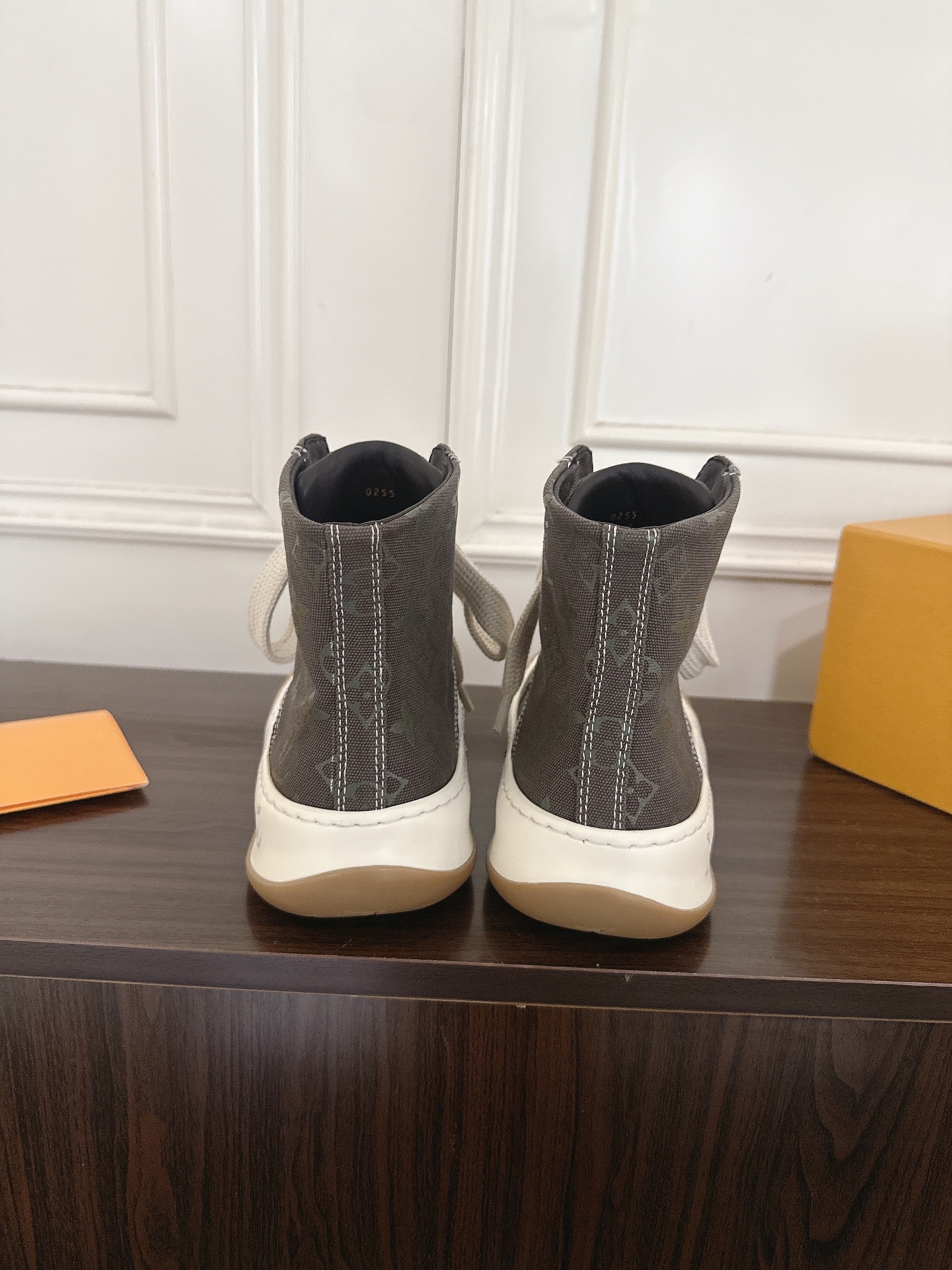Louis Vuitton Sneakers