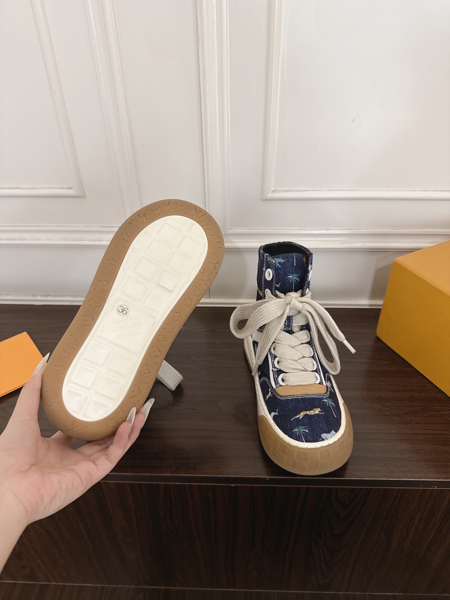 Louis Vuitton Sneakers