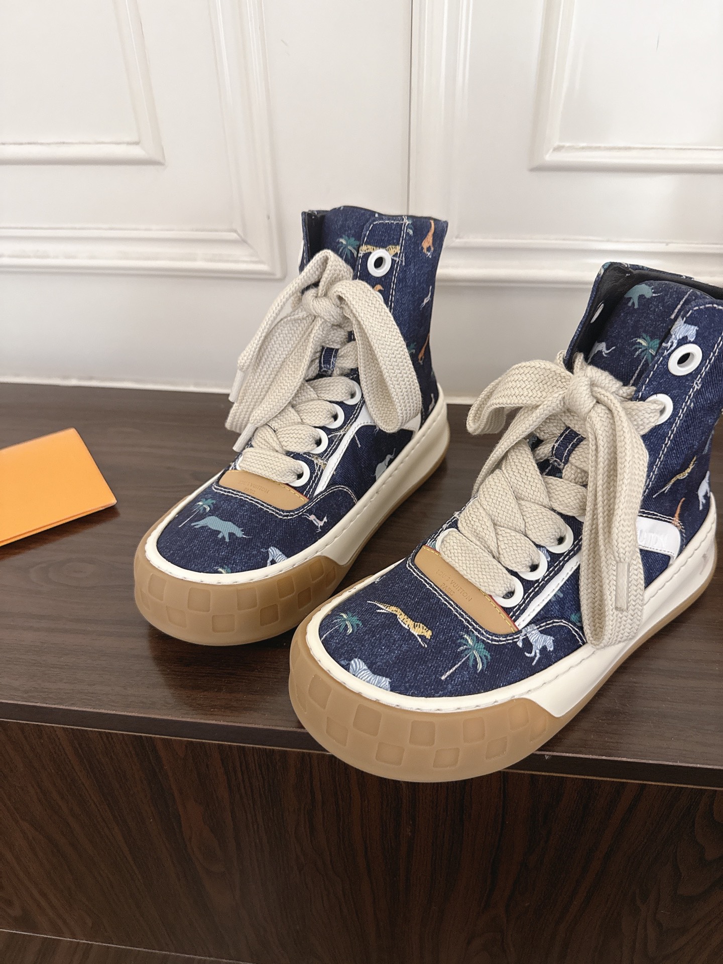 Louis Vuitton Sneakers