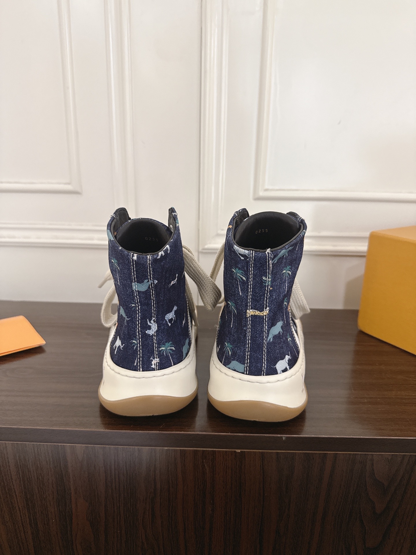 Louis Vuitton Sneakers