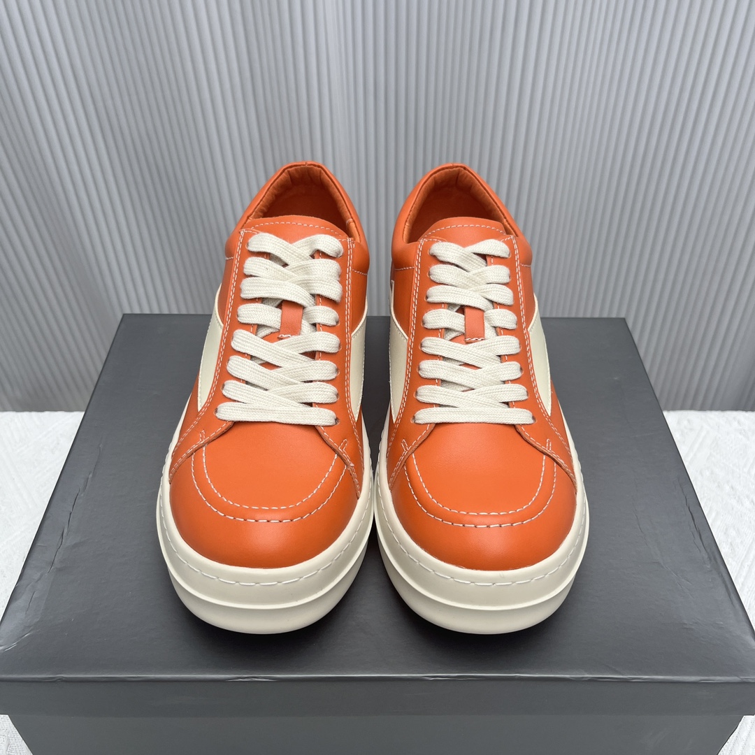 NO:236507,Couple model Rick Ownes New vans shoes, this infringing Vans series is really cool!  No matter how you wear the invincible combination, you will look good, no matter how you wear it, no matter how you look, no matter how you wear it, no matter how you look. It's a perfect God of War shoes!  The original customization details are very finely processed. All leather materials are imported, handmade stitching, original private molded milk-scented bottom!  !  Size: Female 35-40 Male 39-45 (Female 40 Male 45 Certificate), Casual Shoes/Sneakers, Sneakers, Cowhide19860909情侣款 Rick Ownes 瑞克·欧文斯新款vans板鞋,这款火到不行的侵权Vans系列真的太帅了！无敌搭配怎么穿都好看 完全不分穿搭不分人 妥妥的战神之鞋！原版定制细节处理很精细 皮料全部进口牛皮 手工缝线 原版私模奶香大底！！ 码数:女35-40 男39-45（女40男45定）,休闲鞋/运动鞋,sneakers,cowhide,Women's Shoes