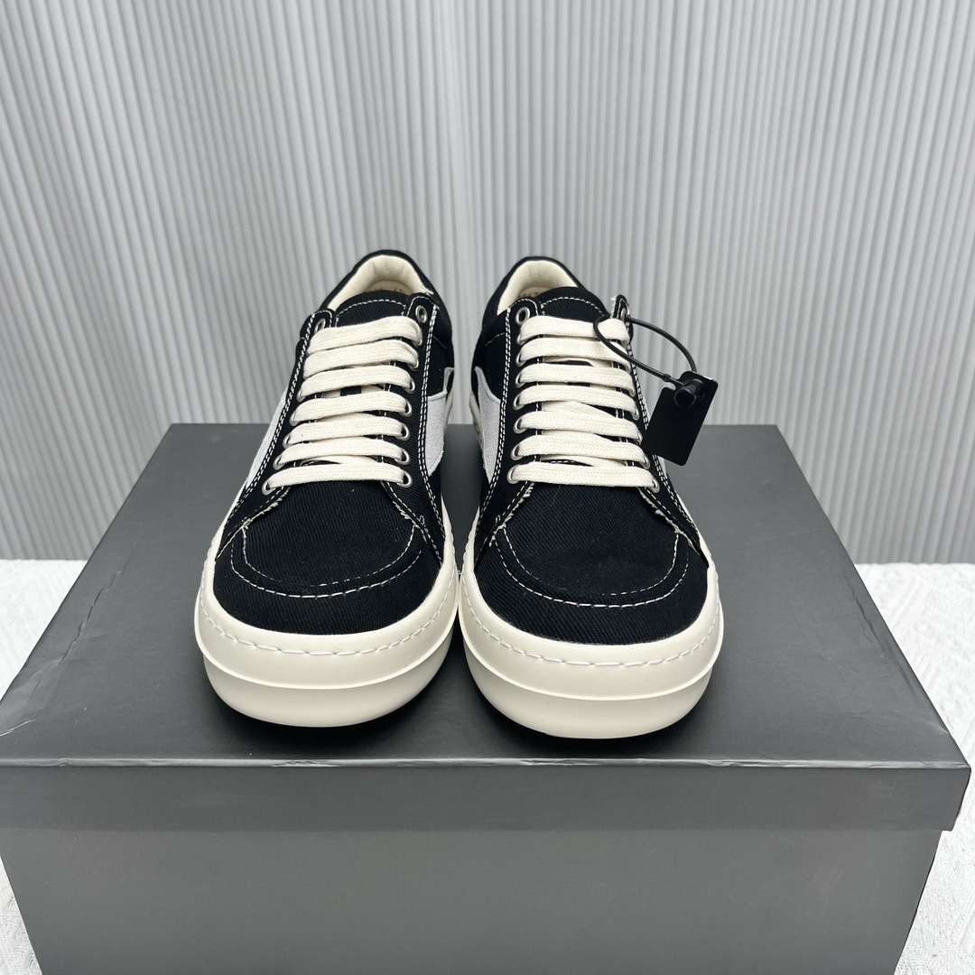 NO:236505,Couple model Rick Ownes New vans shoes, this infringing Vans series is really cool!  No matter how you wear the invincible combination, you will look good, no matter how you wear it, no matter how you look, no matter how you wear it, no matter how you look. It's a perfect God of War shoes!  The original custom details are very finely processed, leather twill cotton, handmade stitching, original private molded milk-scented bottom!  !  Size: Female 35-40 Male 39-45 (Female 40 Male 45 Certificate), Casual Shoes/Sports Shoes, Sneakers19860909情侣款 Rick Ownes 瑞克·欧文斯新款vans板鞋,这款火到不行的侵权Vans系列真的太帅了！无敌搭配怎么穿都好看 完全不分穿搭不分人 妥妥的战神之鞋！原版定制细节处理很精细 皮料斜纹棉布 手工缝线 原版私模奶香大底！！ 码数:女35-40 男39-45（女40男45定）,休闲鞋/运动鞋,sneakers,Women's Shoes