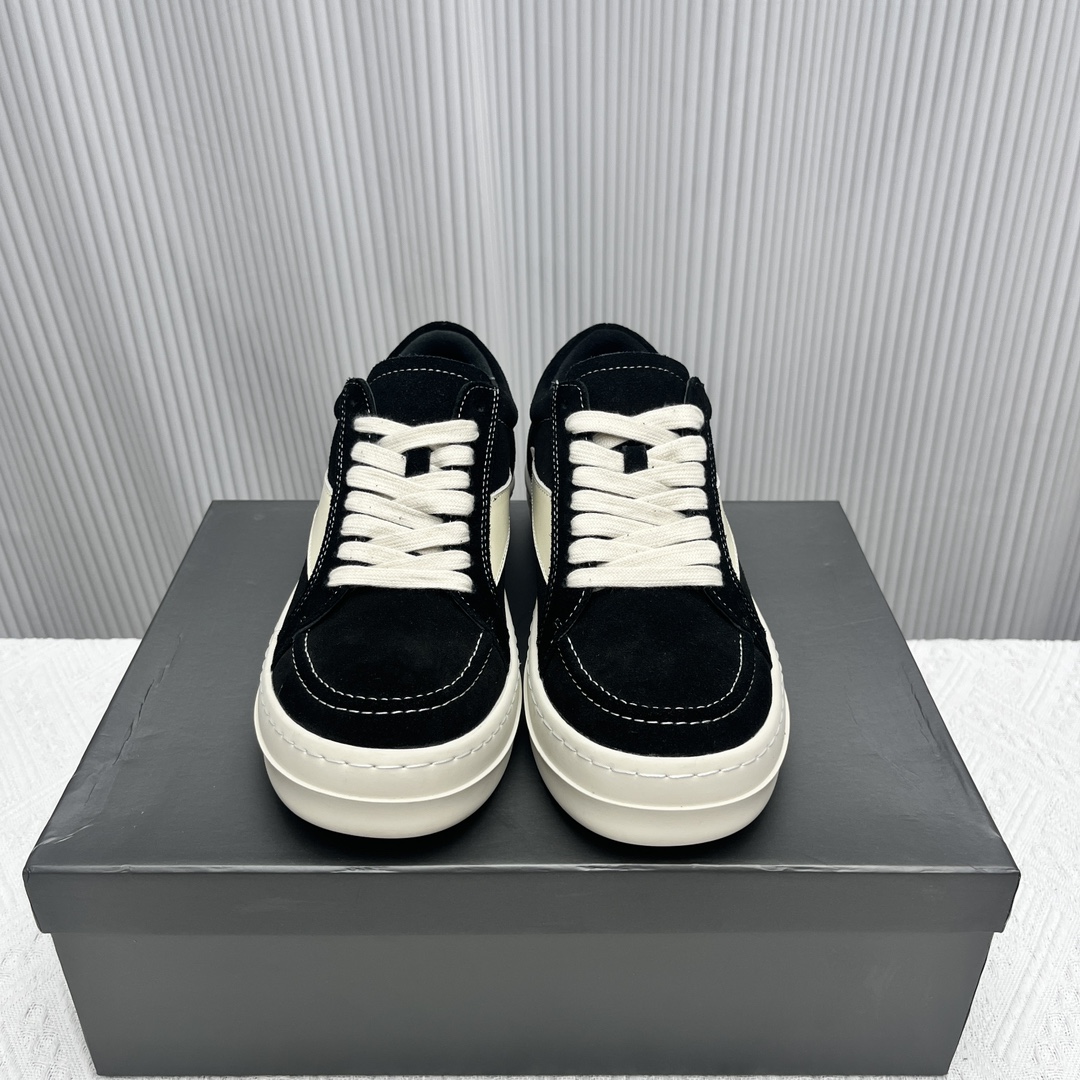 NO:236503,Couple model Rick Ownes New vans shoes, this infringing Vans series is really cool!  No matter how you wear the invincible combination, you will look good, no matter how you wear it, no matter how you look, no matter how you wear it, no matter how you look. It's a perfect God of War shoes!  The original customization details are very finely processed. All leather materials are imported, handmade stitching, original private molded milk-scented bottom!  !  Size: Female 35-40 Male 39-45 (Female 40 Male 45 Certificate), Casual Shoes/Sneakers, Sneakers, Cowhide19860909情侣款 Rick Ownes 瑞克·欧文斯新款vans板鞋,这款火到不行的侵权Vans系列真的太帅了！无敌搭配怎么穿都好看 完全不分穿搭不分人 妥妥的战神之鞋！原版定制细节处理很精细 皮料全部进口牛皮 手工缝线 原版私模奶香大底！！ 码数:女35-40 男39-45（女40男45定）,休闲鞋/运动鞋,sneakers,cowhide,Women's Shoes