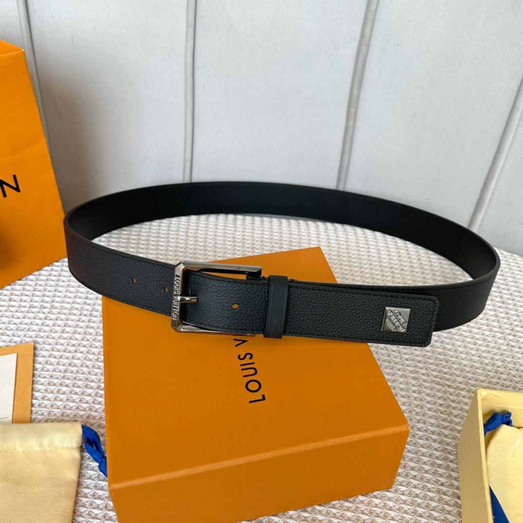 Louis Vuitton Belts Black Calfskin Cowhide