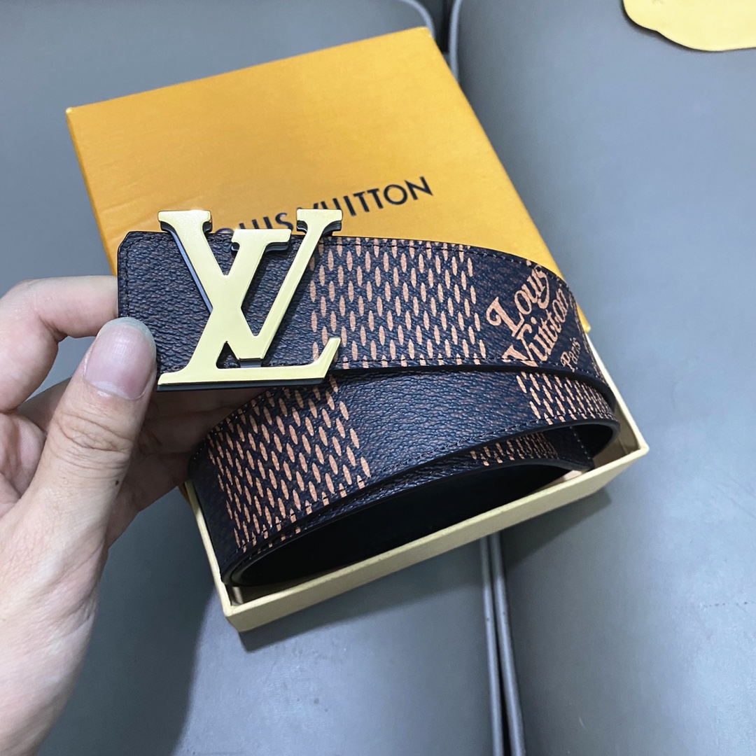 What is a 1:1 replica
 Louis Vuitton Belts Calfskin Canvas Cowhide Spring Collection