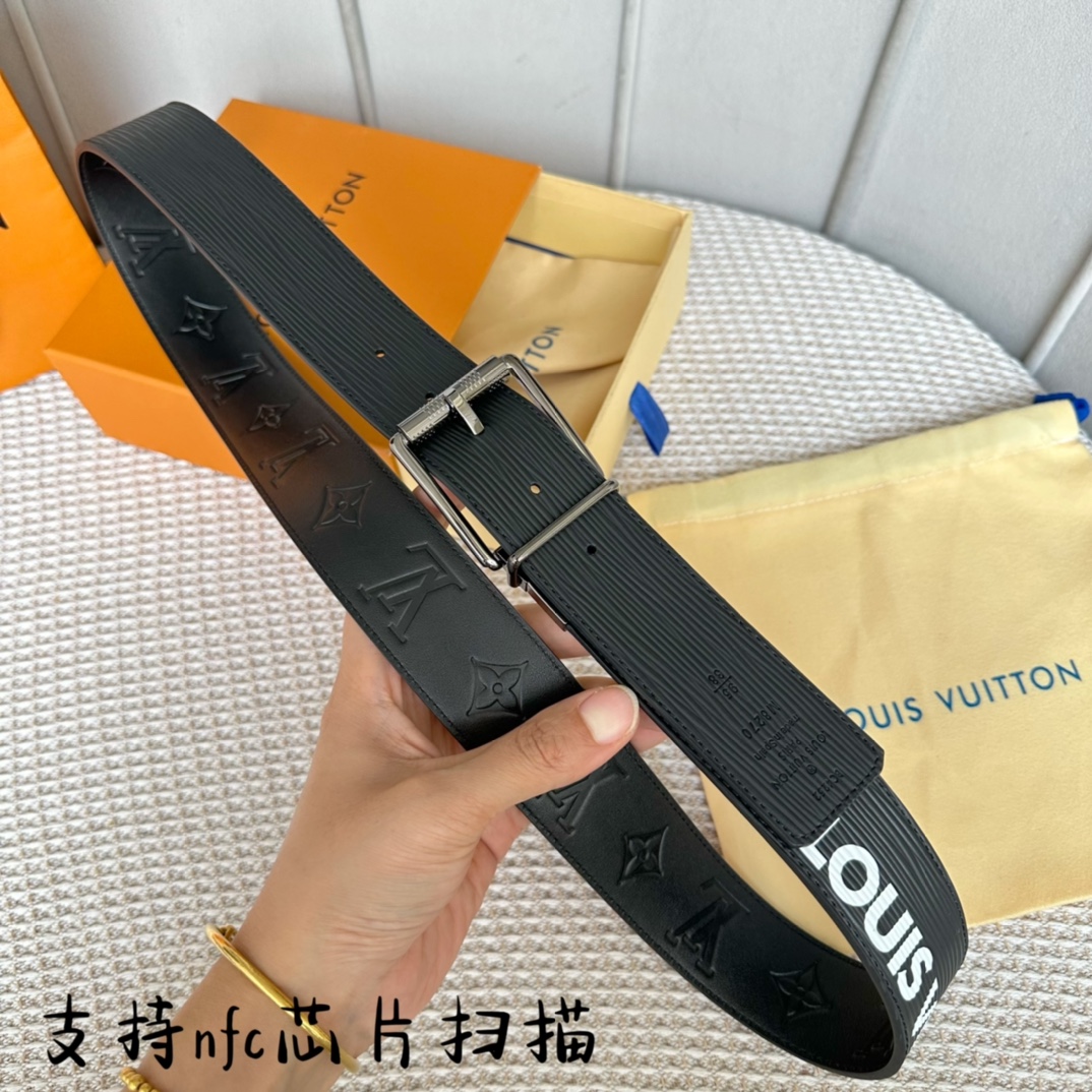 Louis Vuitton Belts Calfskin Cowhide