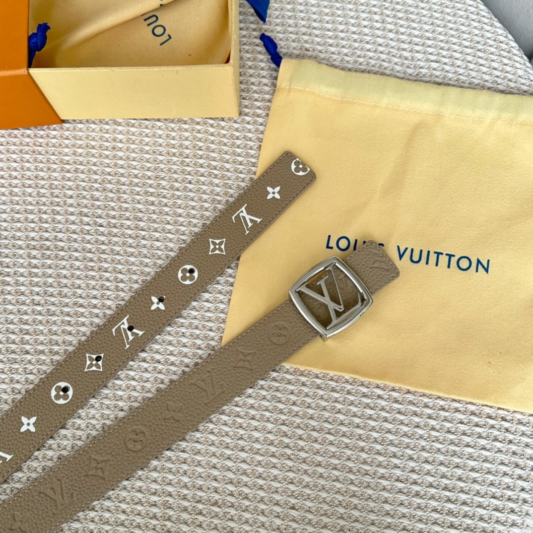 Louis Vuitton Haute Couture Haute Couture Ready-to-Wear Clothing Dress 6
