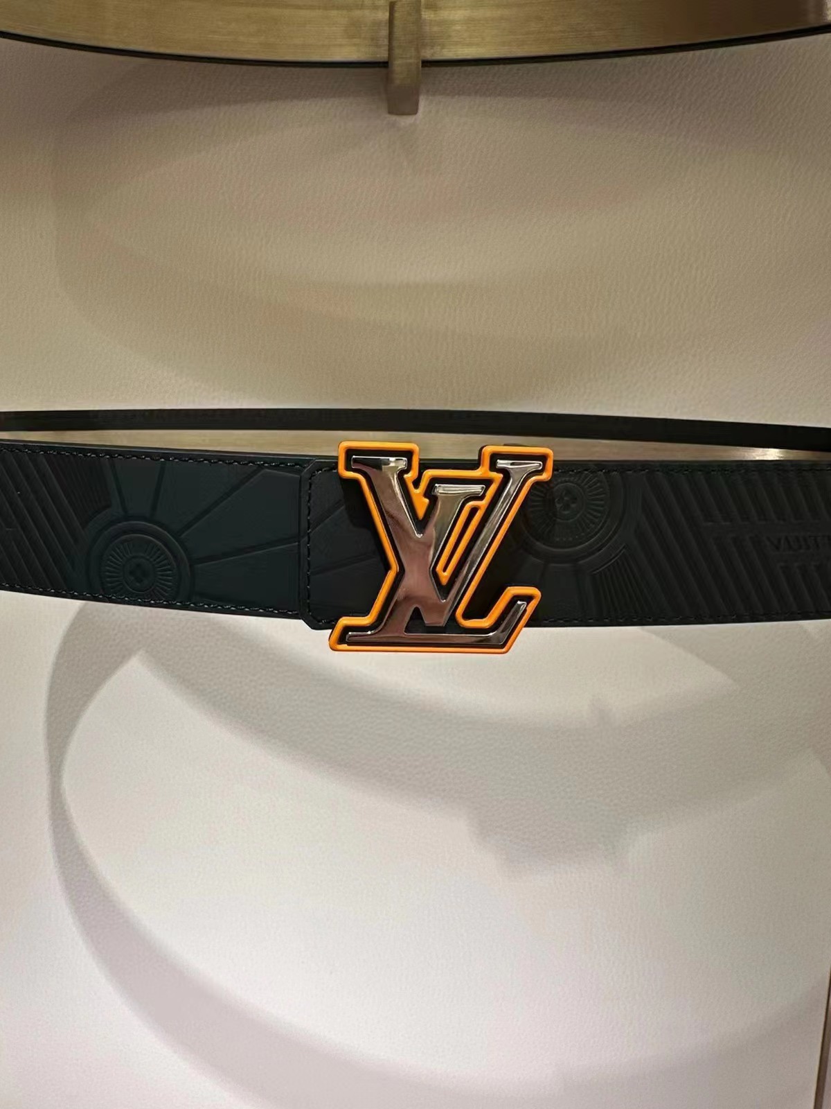 Louis Vuitton Belts Calfskin Cowhide