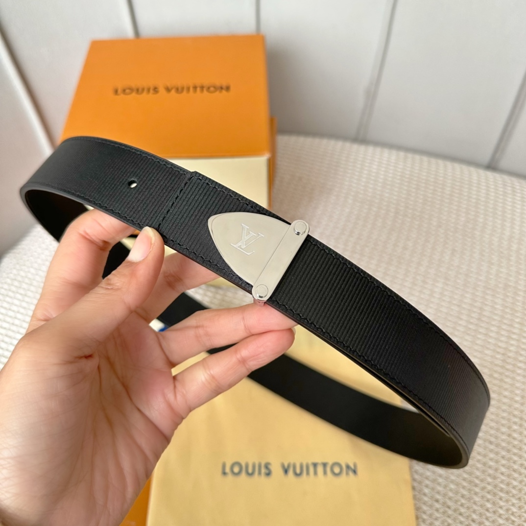 Louis Vuitton Belts Calfskin Cowhide