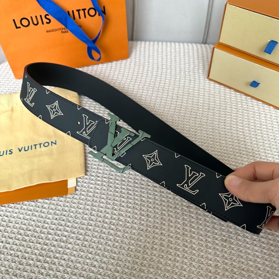 Louis Vuitton Belts Splicing Patent Leather Spring/Summer Collection