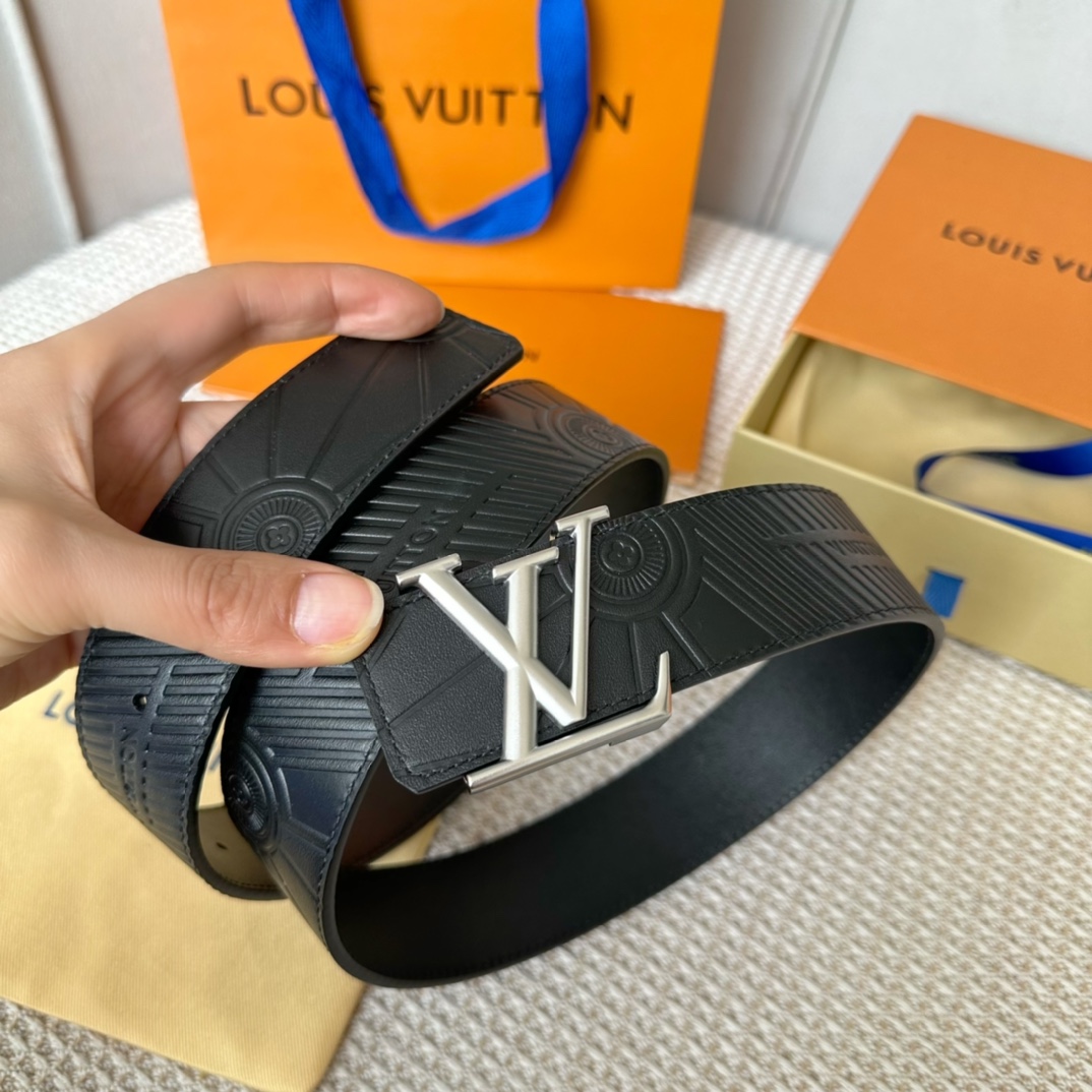 Louis Vuitton Belts Calfskin Cowhide