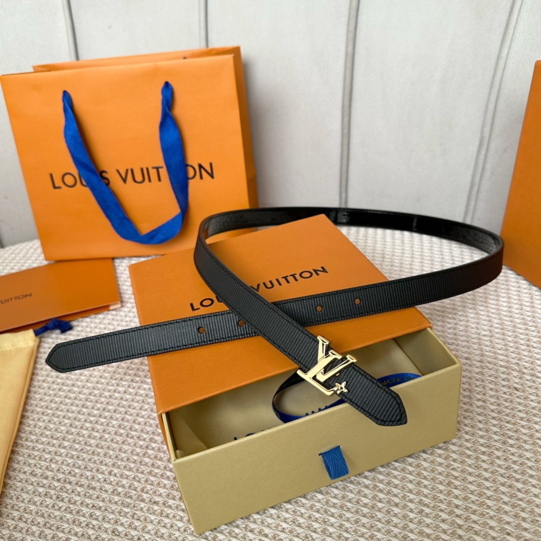 Louis Vuitton AAA+
 Belts First Top
 Women Calfskin Cowhide